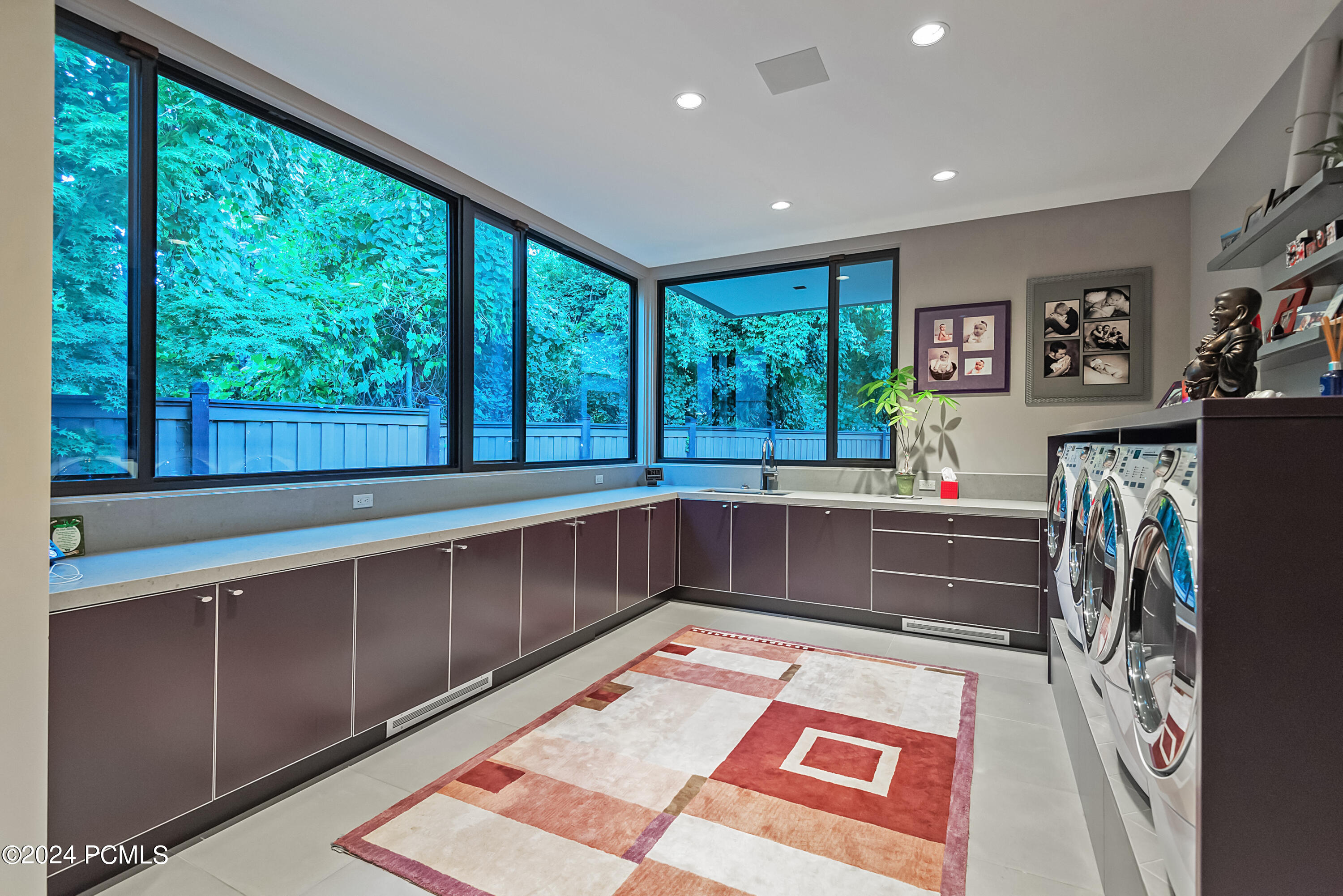 Salt Lake City, Utah 84121, United States, 4 Bedrooms Bedrooms, ,8 BathroomsBathrooms,Residential,Active,46339