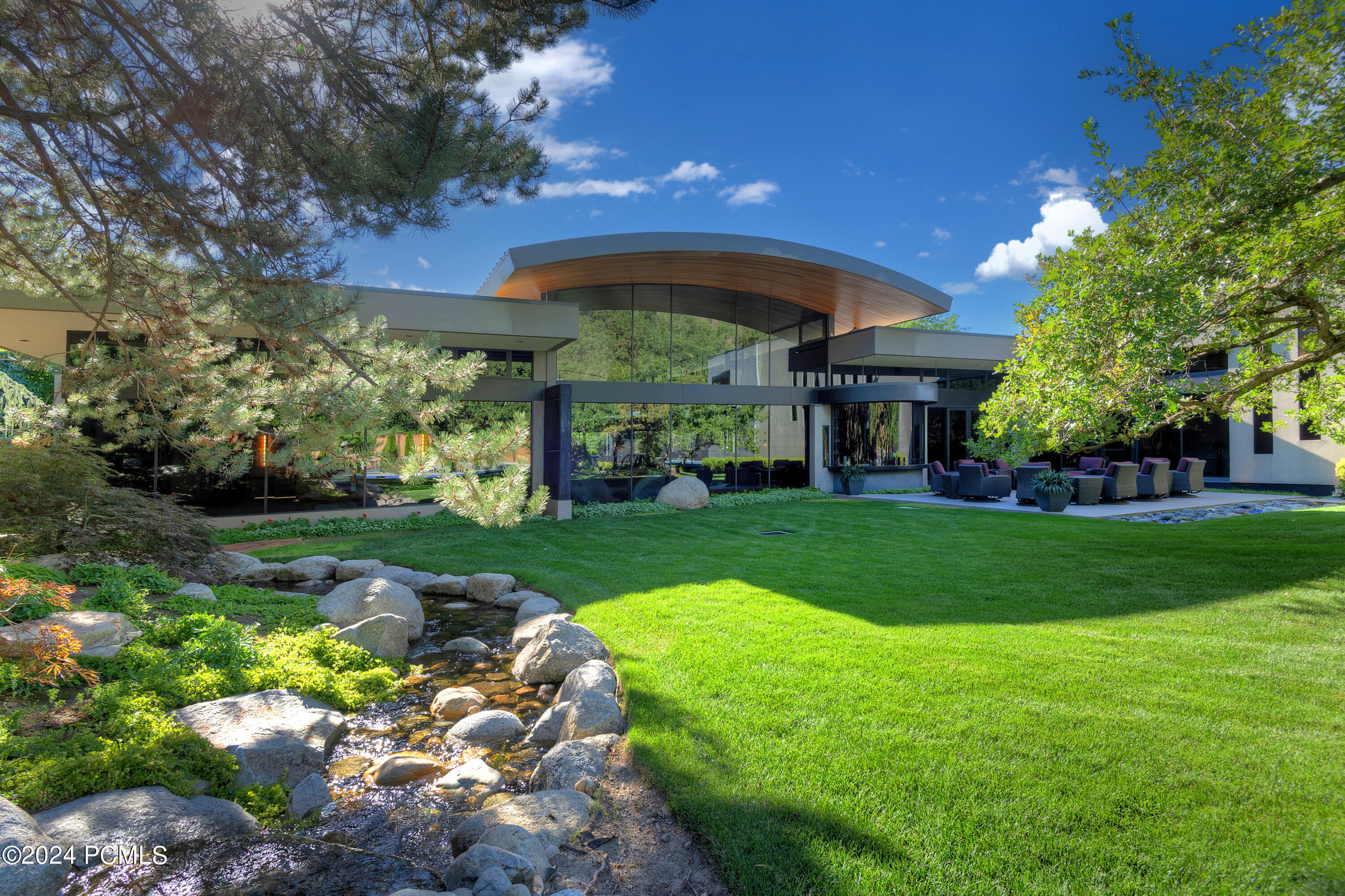 Salt Lake City, Utah 84121, United States, 4 Bedrooms Bedrooms, ,8 BathroomsBathrooms,Residential,Active,46339