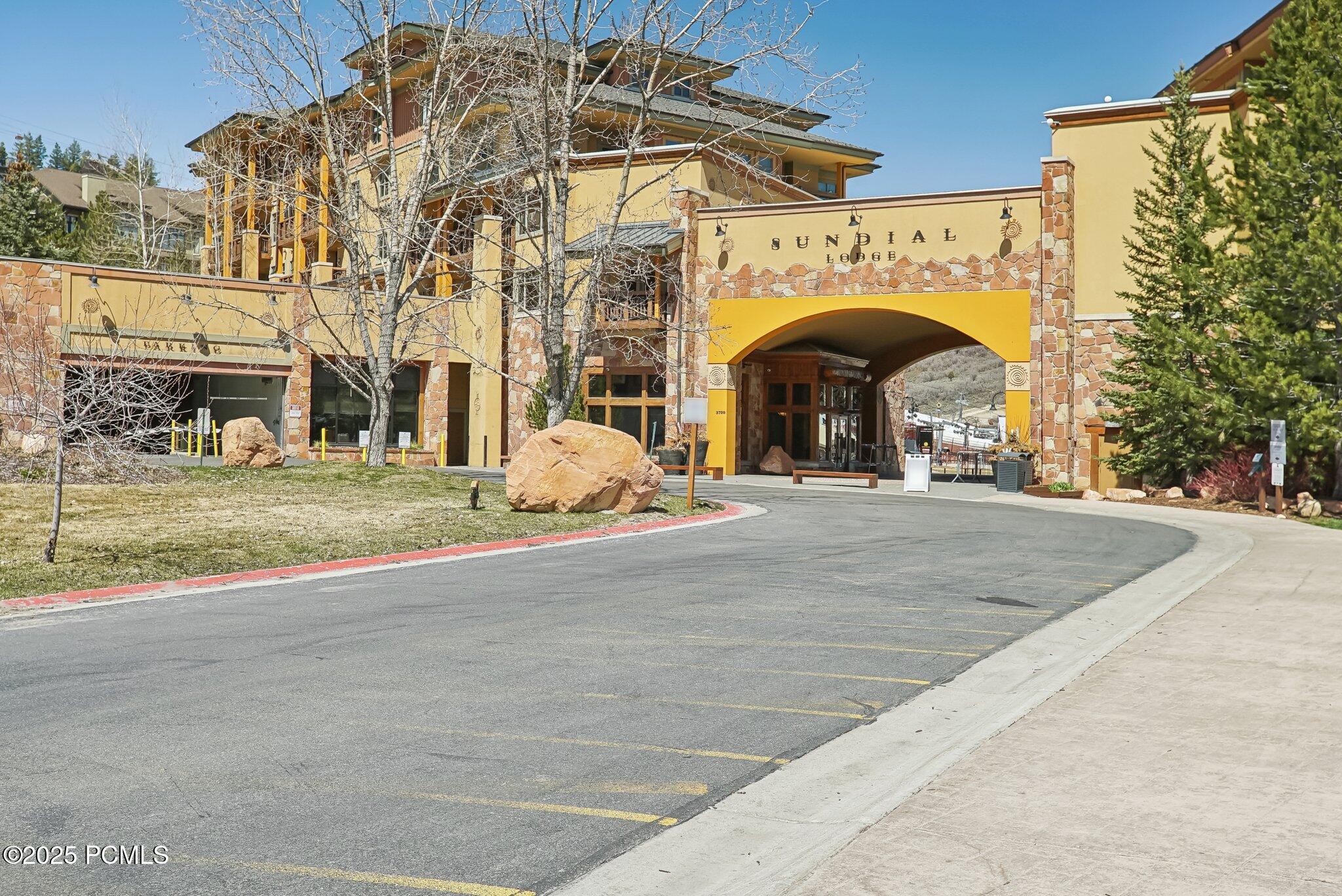 3720 N Sundial Court #CG02, Park City, Utah image 37