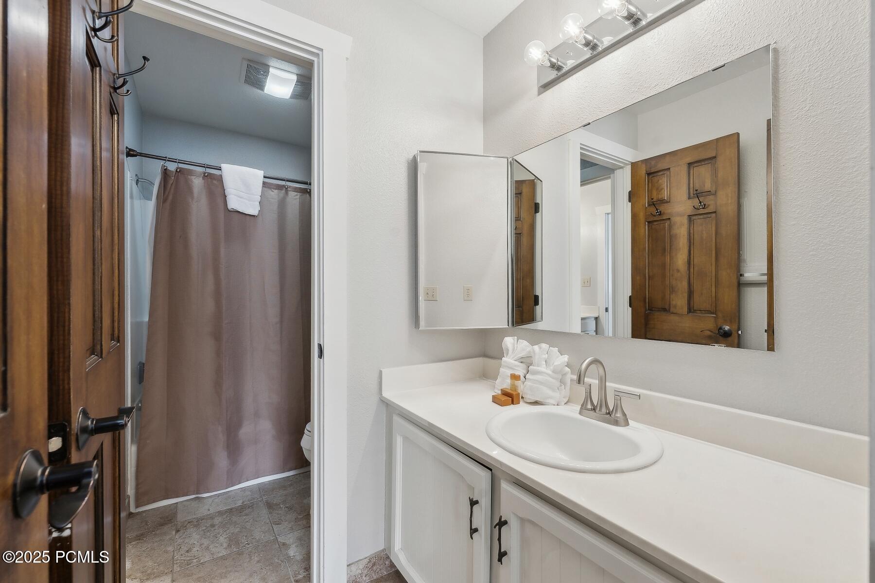 2025 Canyons Resort Drive #B2, Park City, Utah image 14