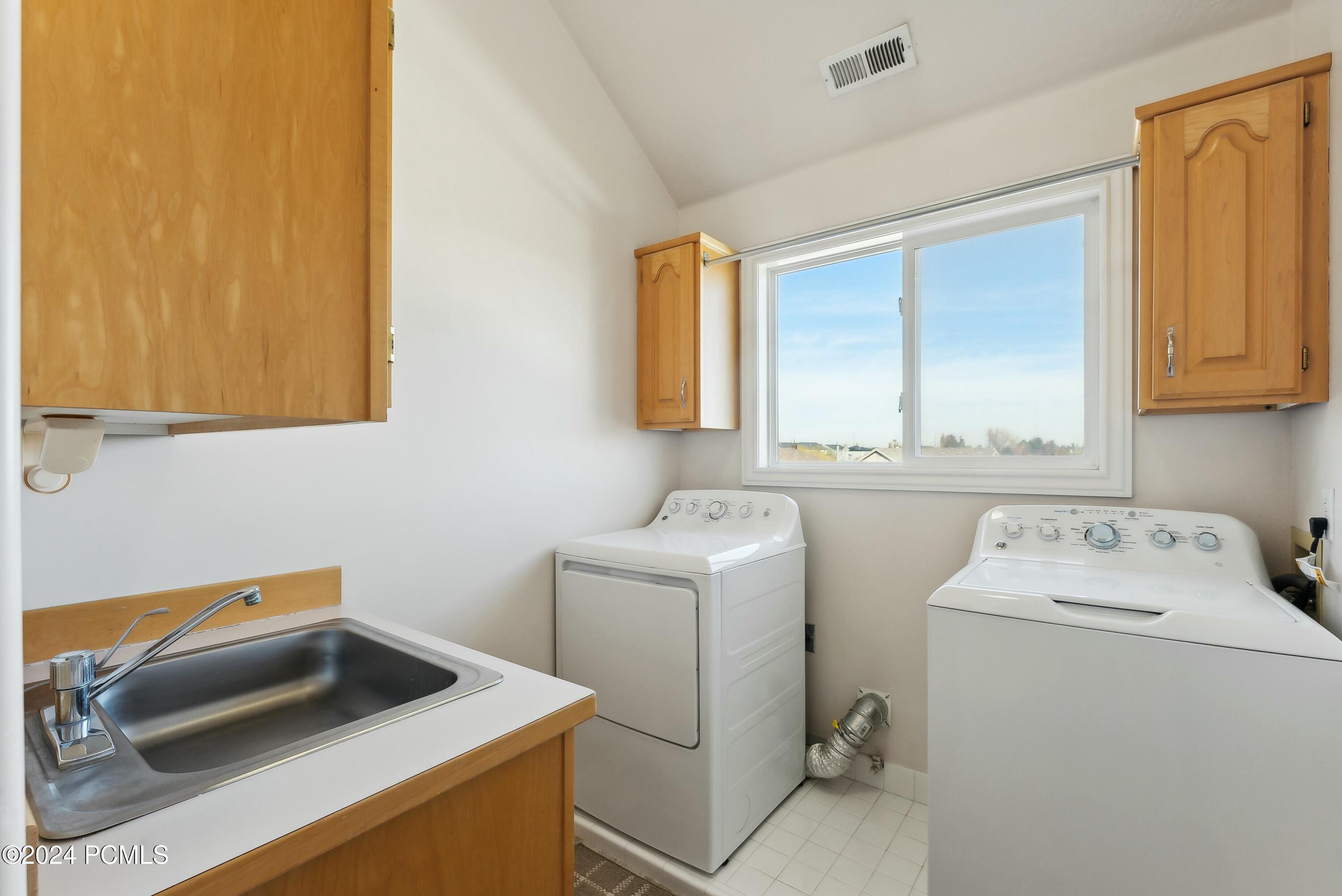 11694 Stone Crest Circle, Riverton, Utah image 37