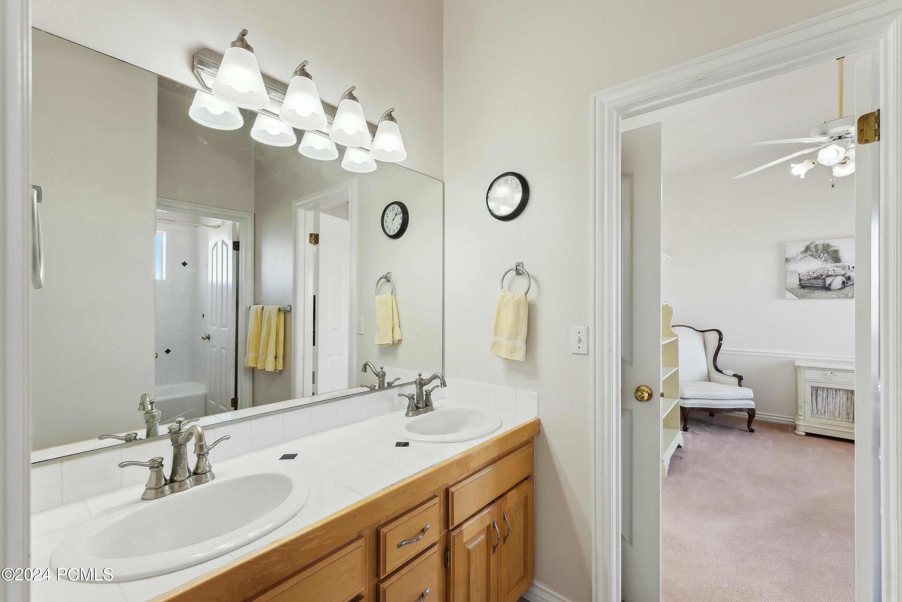 11694 Stone Crest Circle, Riverton, Utah image 35