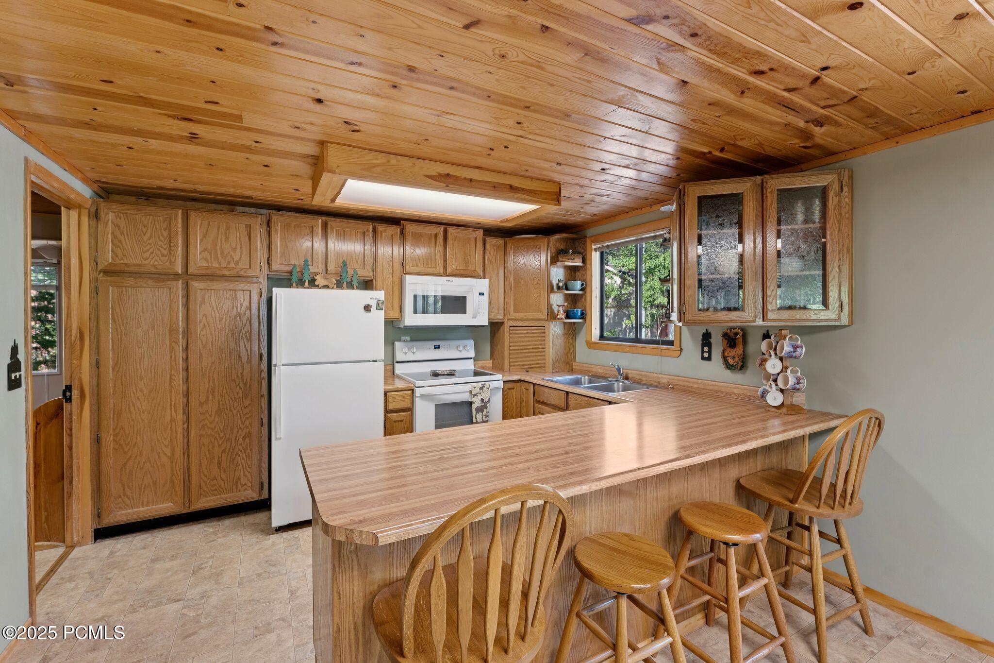 5910 E Caribou Drive, Oakley, Utah image 6
