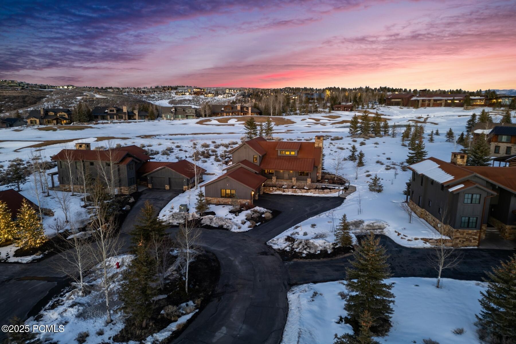 Park City, Utah 84098, United States, 3 Bedrooms Bedrooms, ,3 BathroomsBathrooms,Residential,Pending,80913