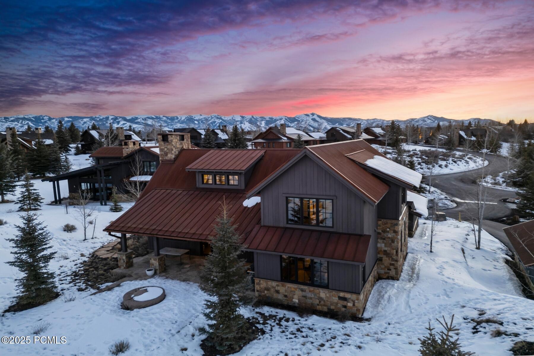 Park City, Utah 84098, United States, 3 Bedrooms Bedrooms, ,3 BathroomsBathrooms,Residential,Pending,80913