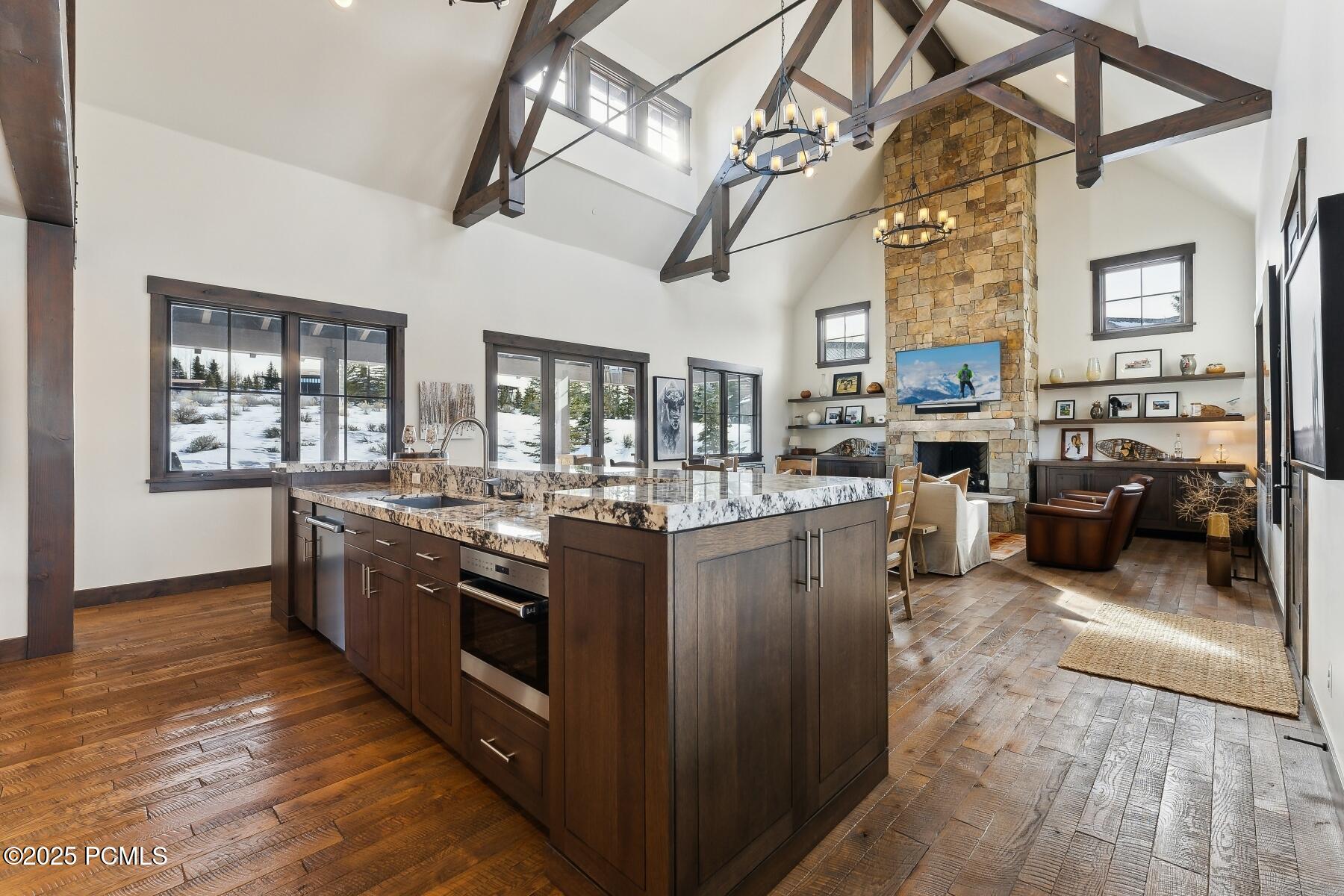 Park City, Utah 84098, United States, 3 Bedrooms Bedrooms, ,3 BathroomsBathrooms,Residential,Pending,80913