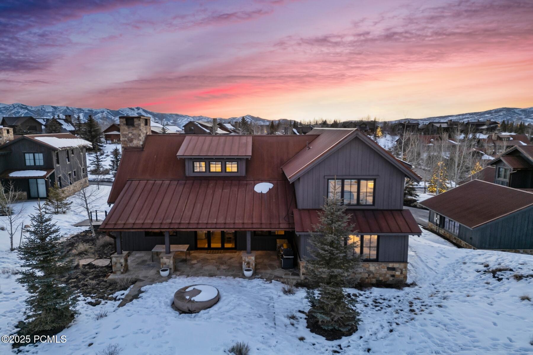 Park City, Utah 84098, United States, 3 Bedrooms Bedrooms, ,3 BathroomsBathrooms,Residential,Pending,80913