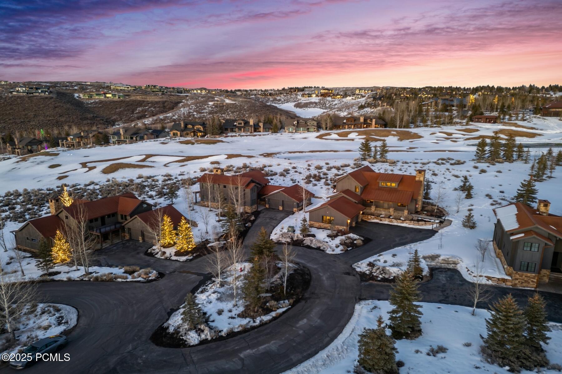 Park City, Utah 84098, United States, 3 Bedrooms Bedrooms, ,3 BathroomsBathrooms,Residential,Pending,80913