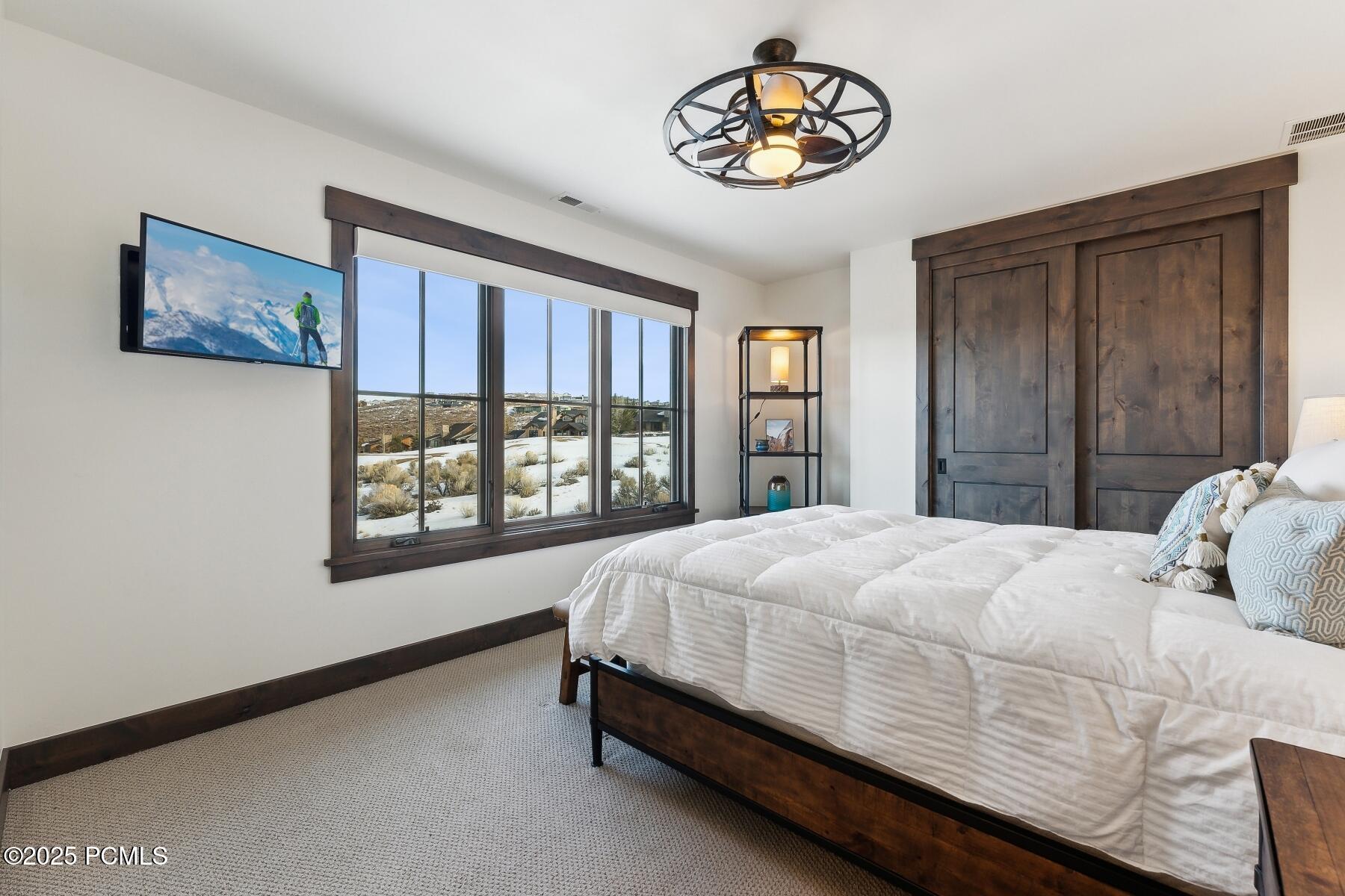 Park City, Utah 84098, United States, 3 Bedrooms Bedrooms, ,3 BathroomsBathrooms,Residential,Pending,80913