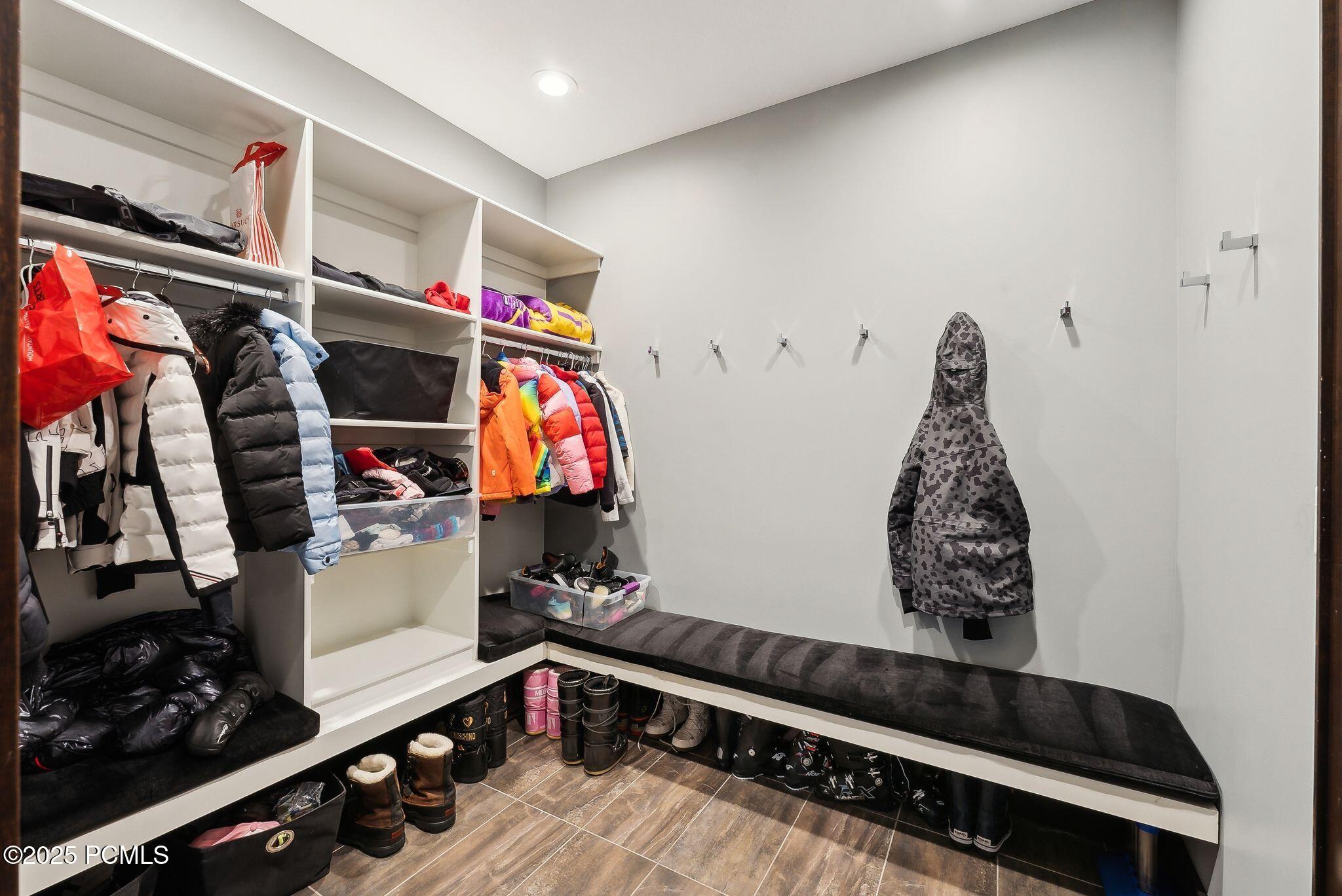 Hideout, Utah 84036, United States, 4 Bedrooms Bedrooms, ,5 BathroomsBathrooms,Residential,Active,14441