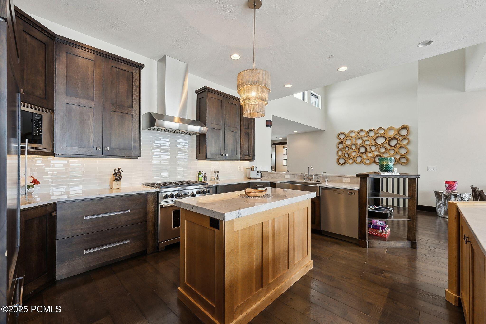 Hideout, Utah 84036, United States, 4 Bedrooms Bedrooms, ,5 BathroomsBathrooms,Residential,Active,14441