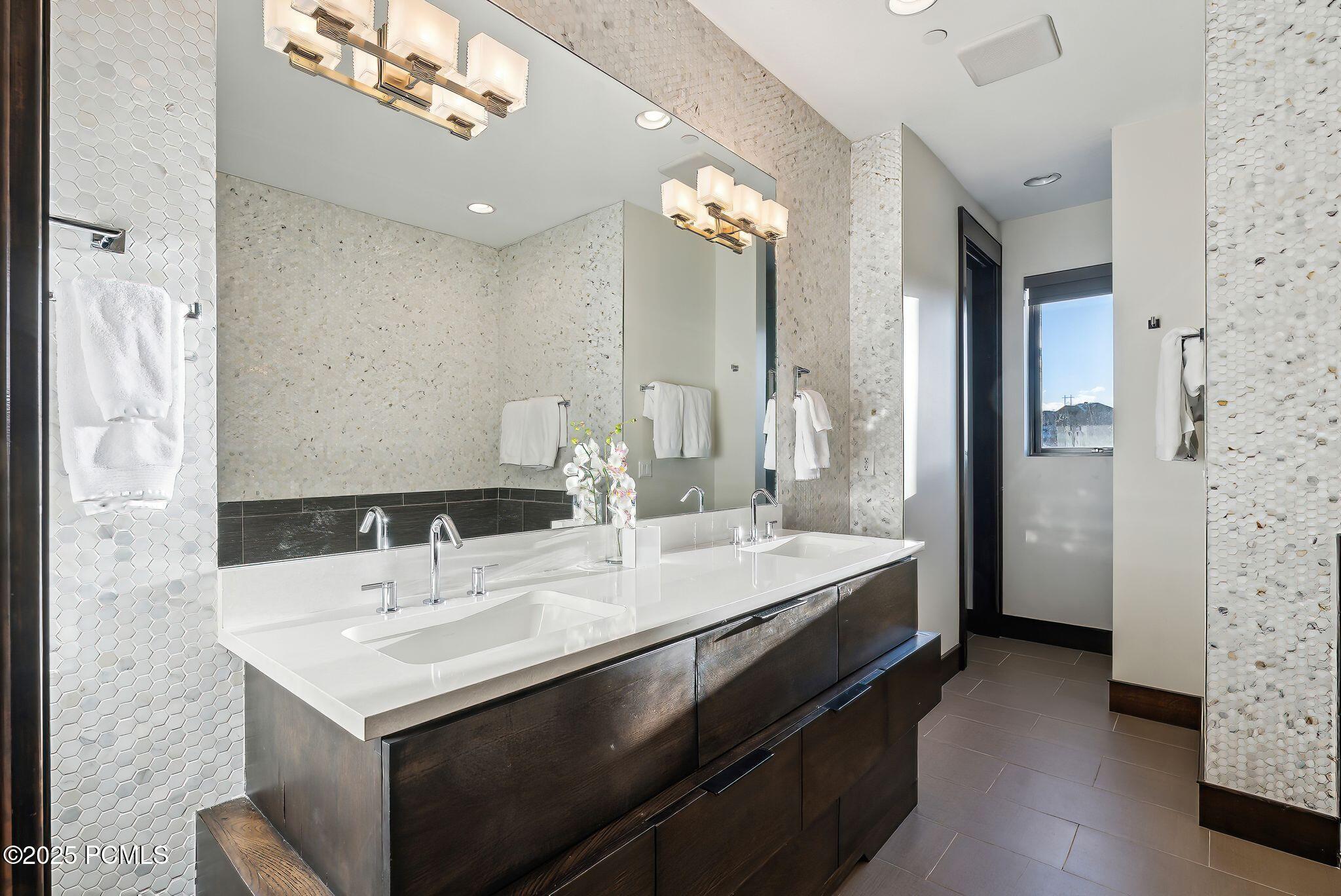 Hideout, Utah 84036, United States, 4 Bedrooms Bedrooms, ,5 BathroomsBathrooms,Residential,Active,14441