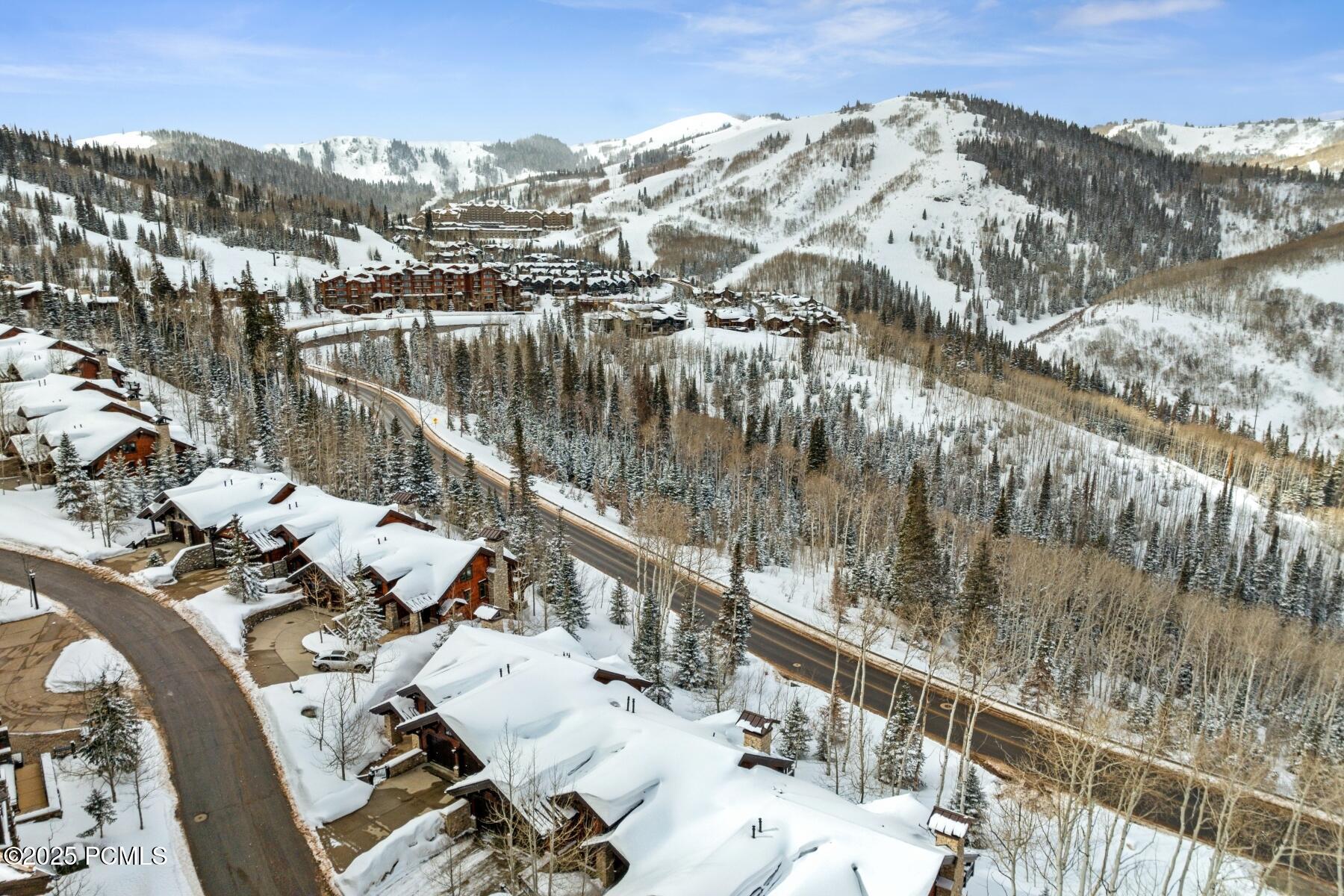 Park City, Utah 84060, United States, 4 Bedrooms Bedrooms, ,5 BathroomsBathrooms,Residential,Active,101663