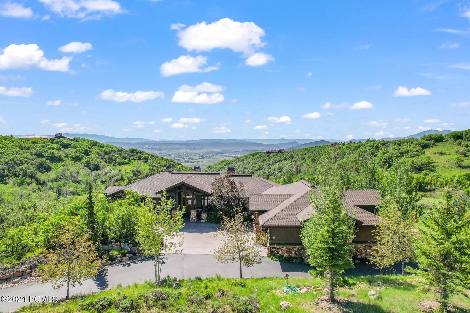 Park City, Utah 84098, United States, 4 Bedrooms Bedrooms, ,6 BathroomsBathrooms,Residential,Active,53983
