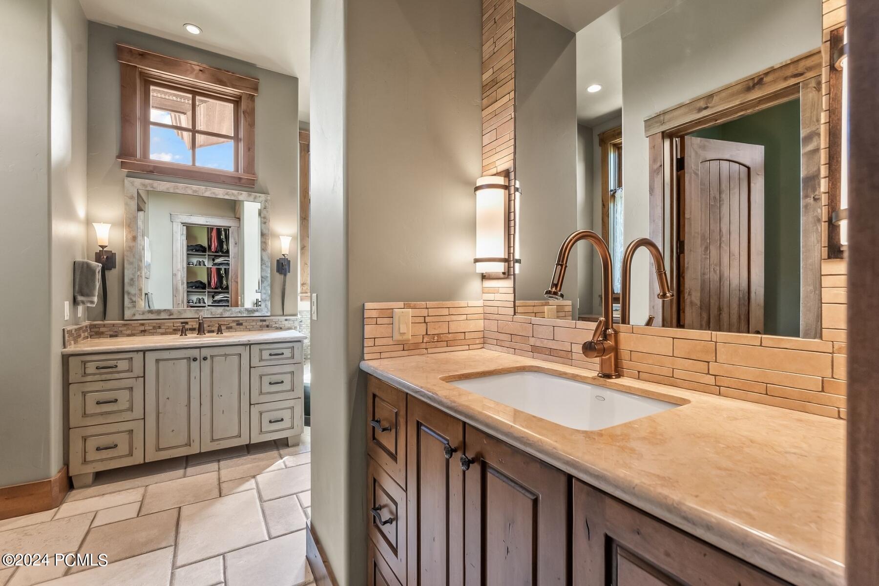 Park City, Utah 84098, United States, 4 Bedrooms Bedrooms, ,6 BathroomsBathrooms,Residential,Active,53983