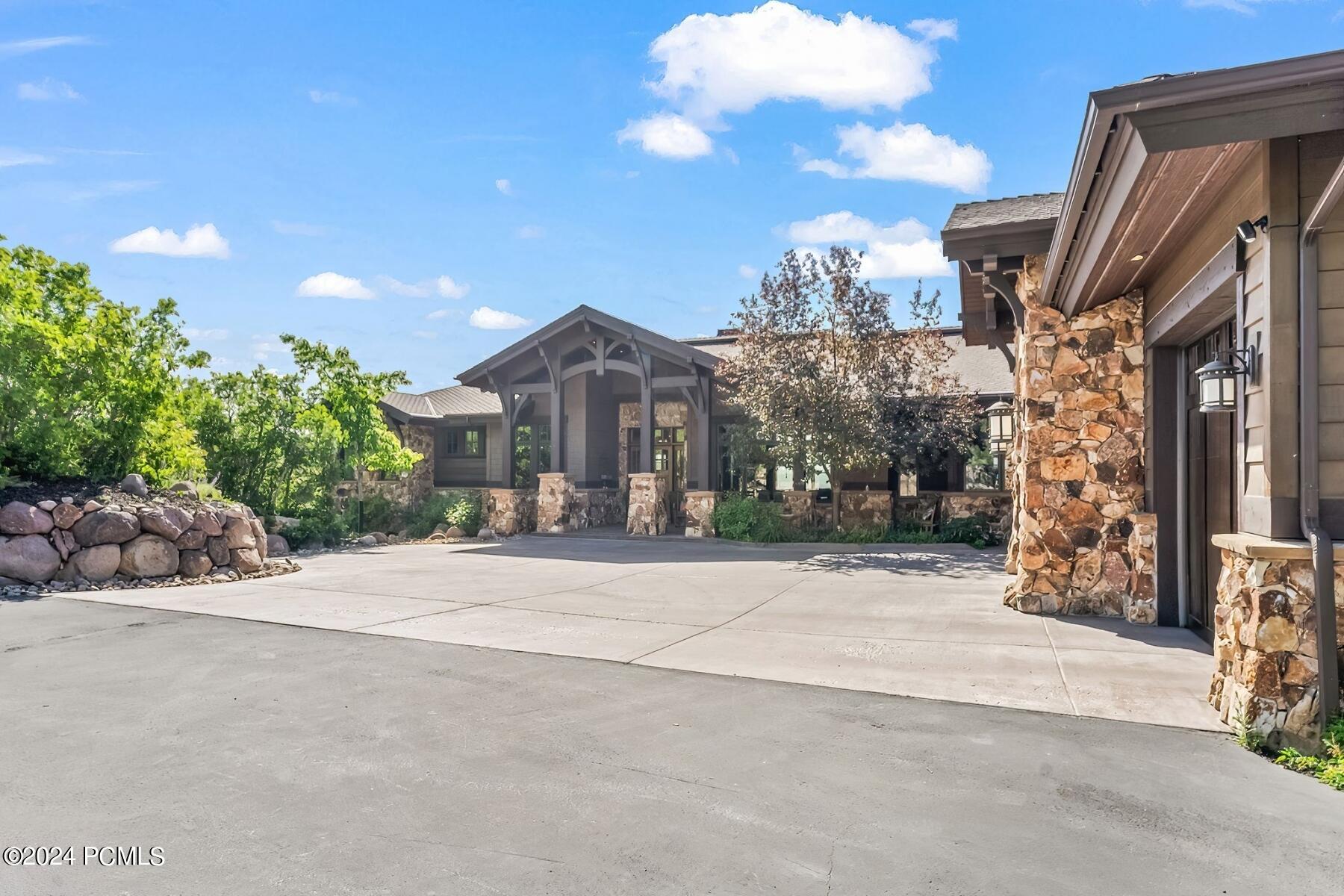 Park City, Utah 84098, United States, 4 Bedrooms Bedrooms, ,6 BathroomsBathrooms,Residential,Active,53983