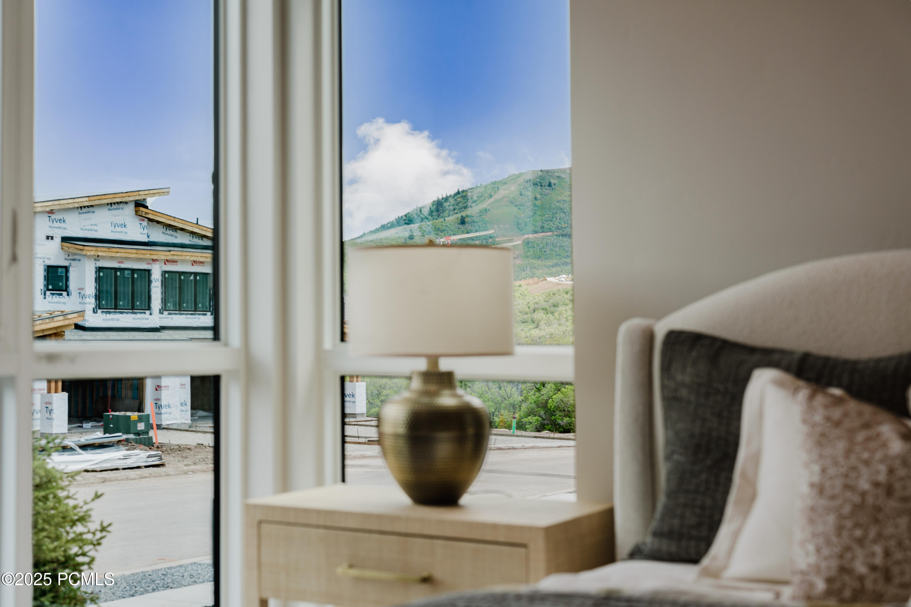 Mayflower Mountain, Utah 84032, United States, 5 Bedrooms Bedrooms, ,7 BathroomsBathrooms,Residential,Pending,58821