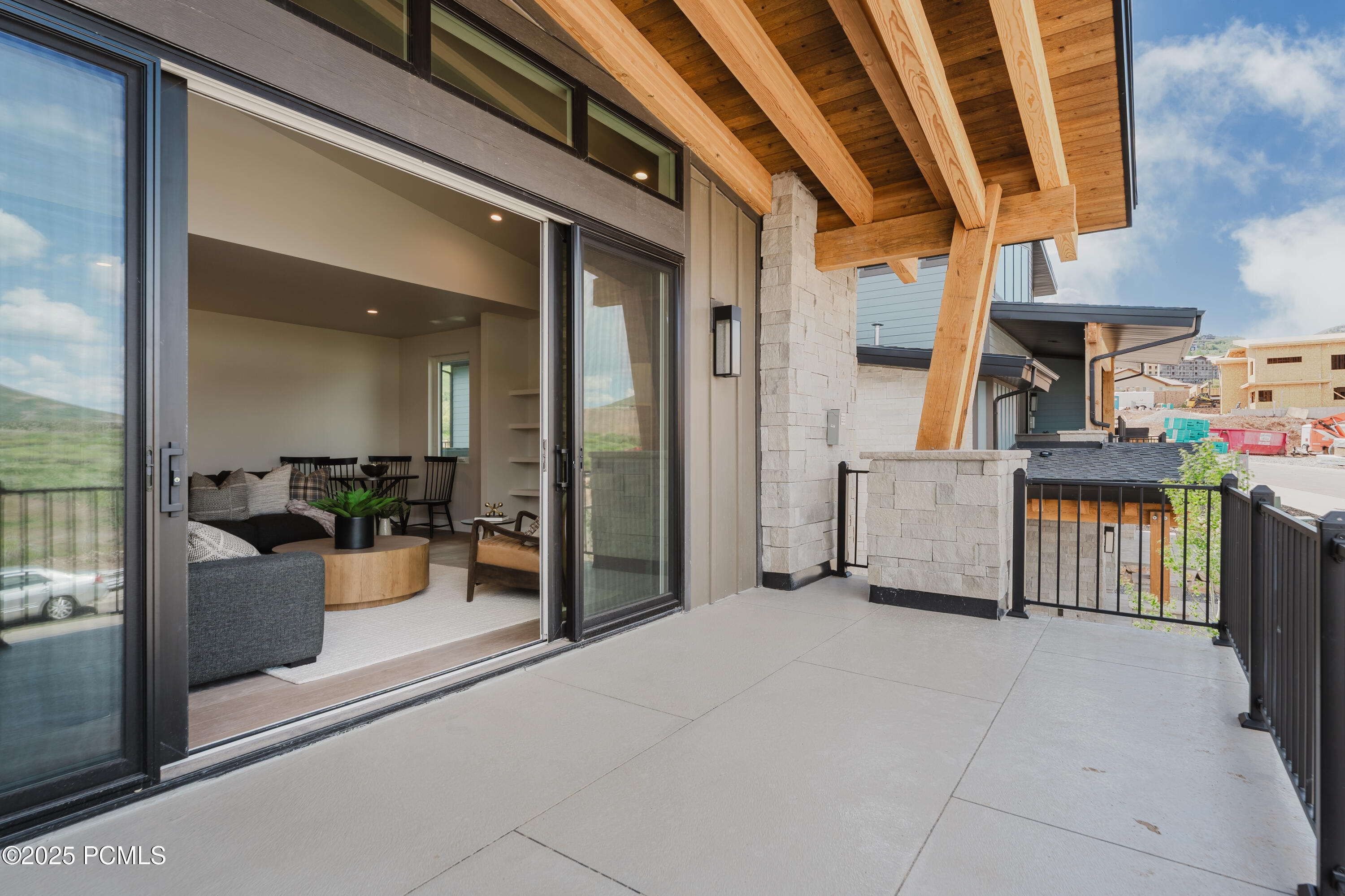 Mayflower Mountain, Utah 84032, United States, 5 Bedrooms Bedrooms, ,7 BathroomsBathrooms,Residential,Pending,58821