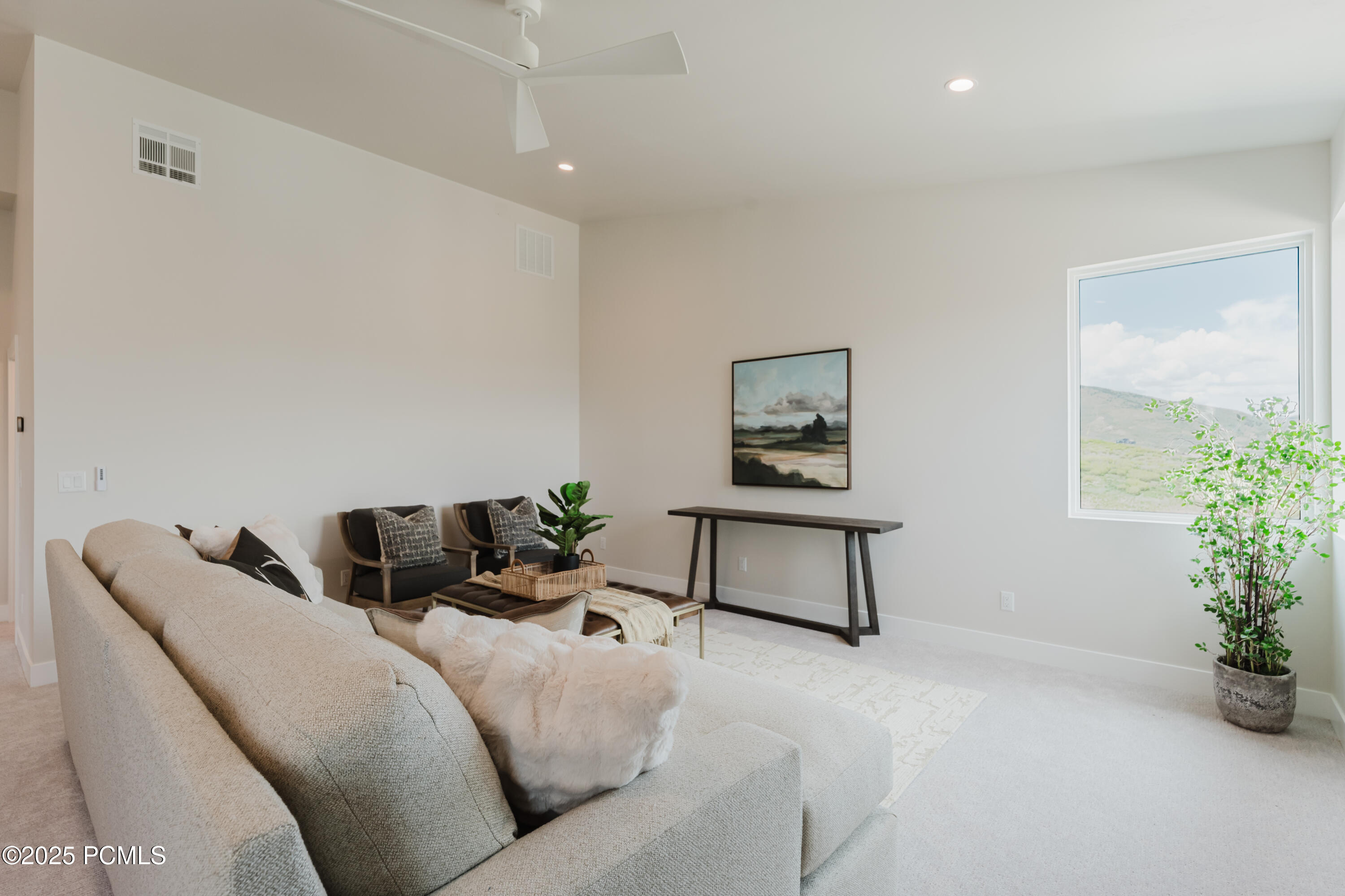 Mayflower Mountain, Utah 84032, United States, 5 Bedrooms Bedrooms, ,7 BathroomsBathrooms,Residential,Pending,58821