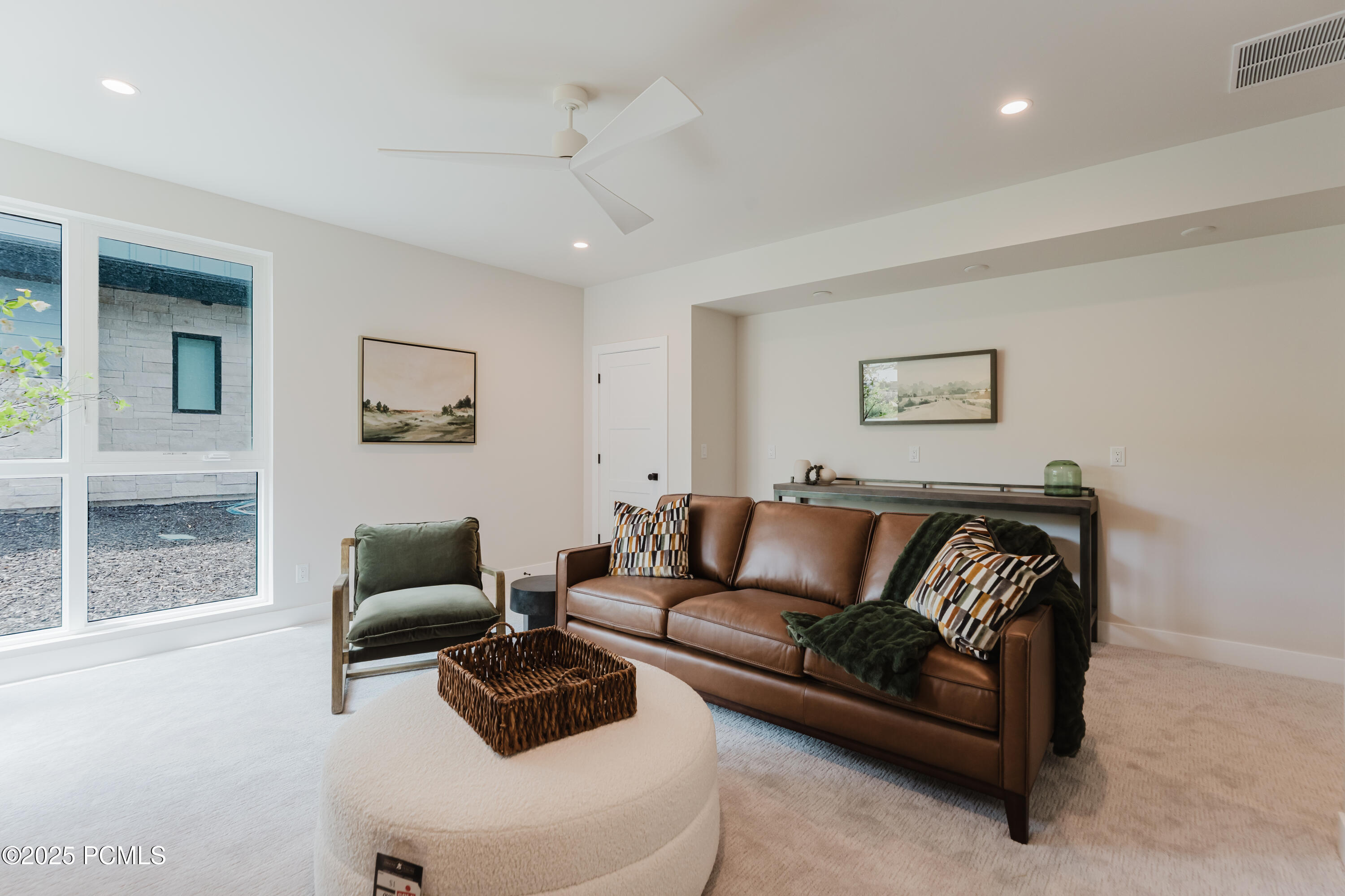 Mayflower Mountain, Utah 84032, United States, 5 Bedrooms Bedrooms, ,7 BathroomsBathrooms,Residential,Pending,58821