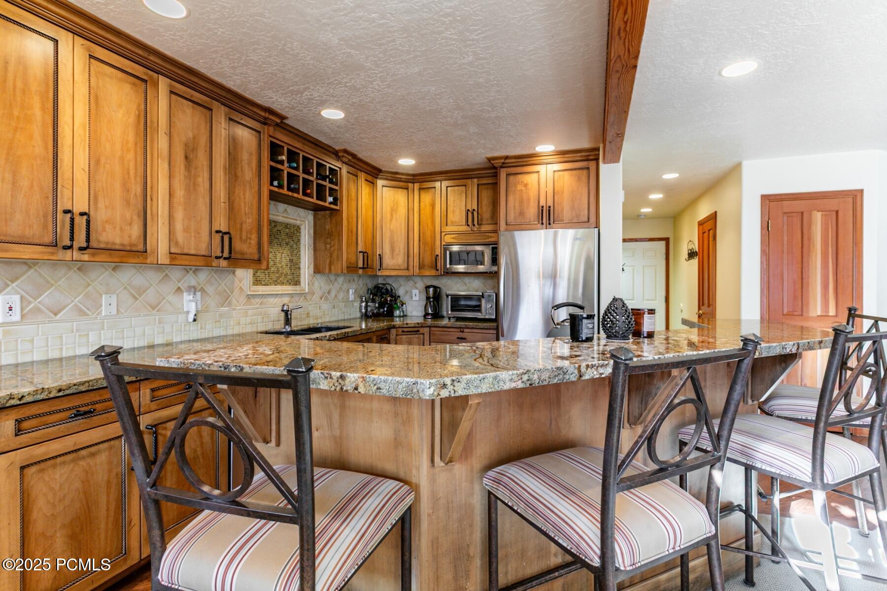 Park City, Utah 84060, United States, 2 Bedrooms Bedrooms, ,3 BathroomsBathrooms,Residential,Active,256988