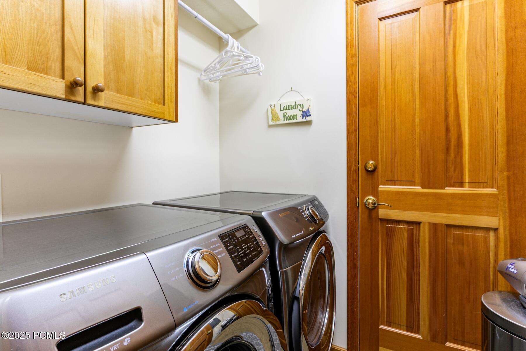 Park City, Utah 84060, United States, 2 Bedrooms Bedrooms, ,3 BathroomsBathrooms,Residential,Active,256988