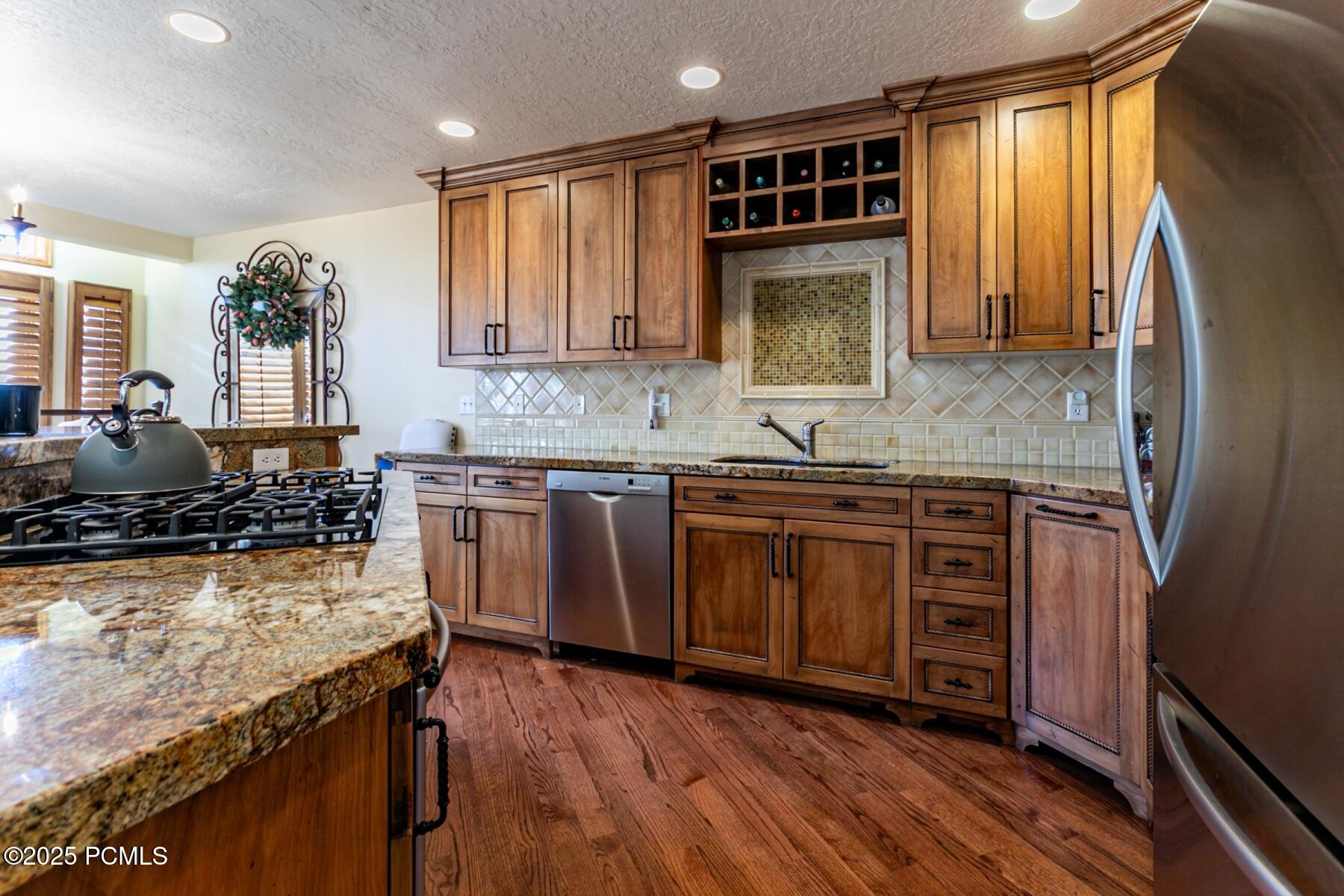 Park City, Utah 84060, United States, 2 Bedrooms Bedrooms, ,3 BathroomsBathrooms,Residential,Active,256988