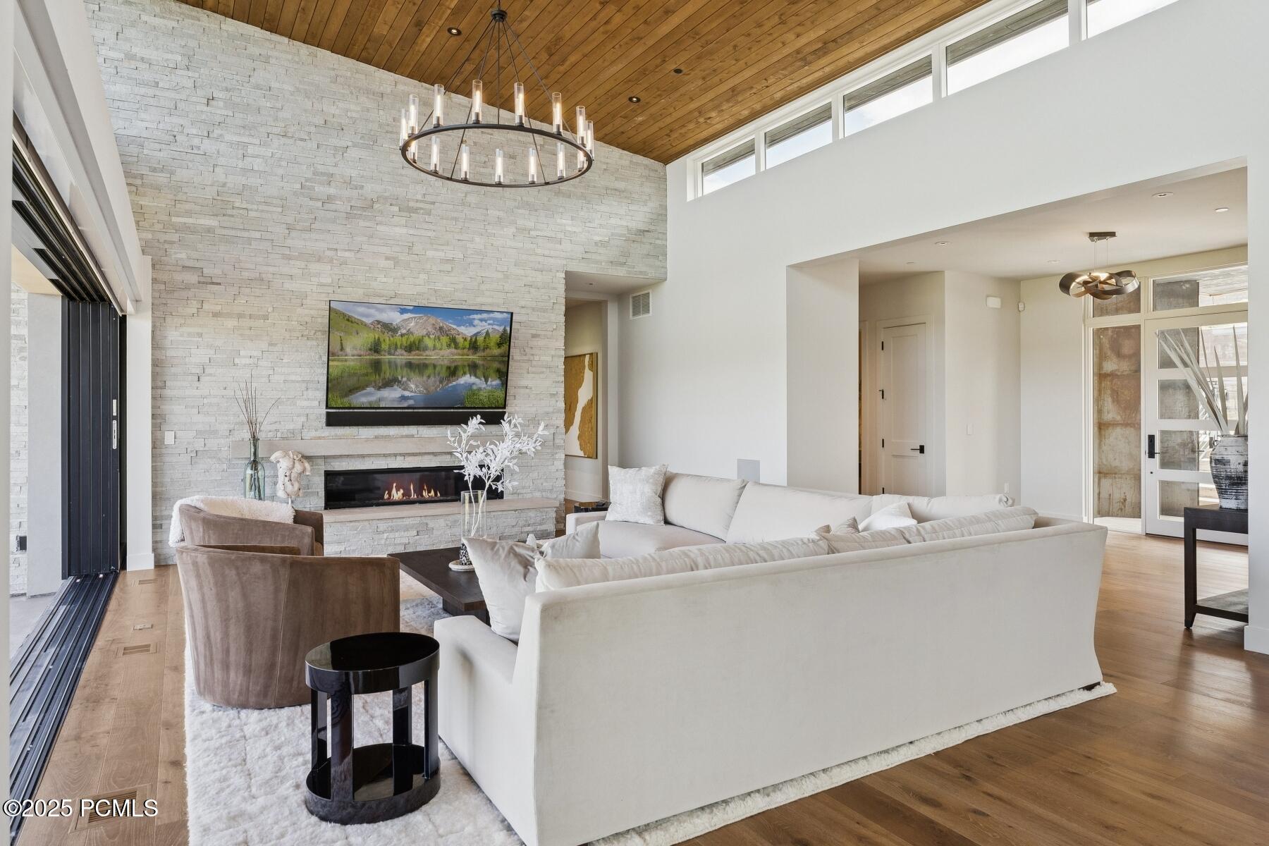 Park City, Utah 84098, United States, 4 Bedrooms Bedrooms, ,6 BathroomsBathrooms,Residential,Active,2567