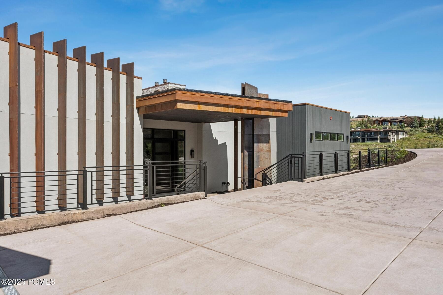 Park City, Utah 84098, United States, 4 Bedrooms Bedrooms, ,6 BathroomsBathrooms,Residential,Active,2567