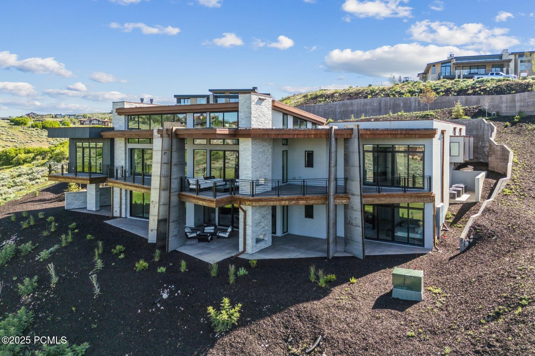 Park City, Utah 84098, United States, 4 Bedrooms Bedrooms, ,6 BathroomsBathrooms,Residential,Active,2567