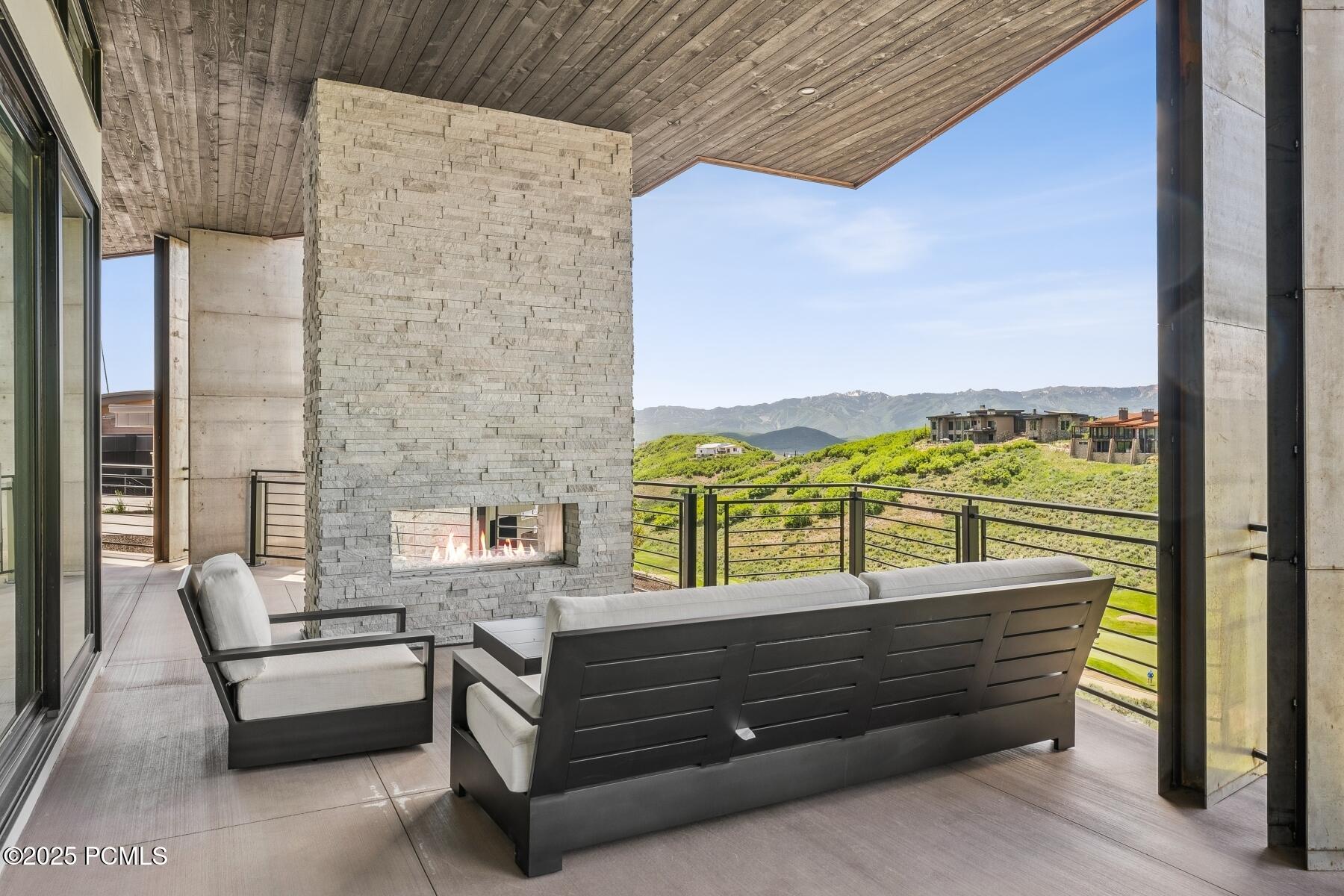 Park City, Utah 84098, United States, 4 Bedrooms Bedrooms, ,6 BathroomsBathrooms,Residential,Active,2567