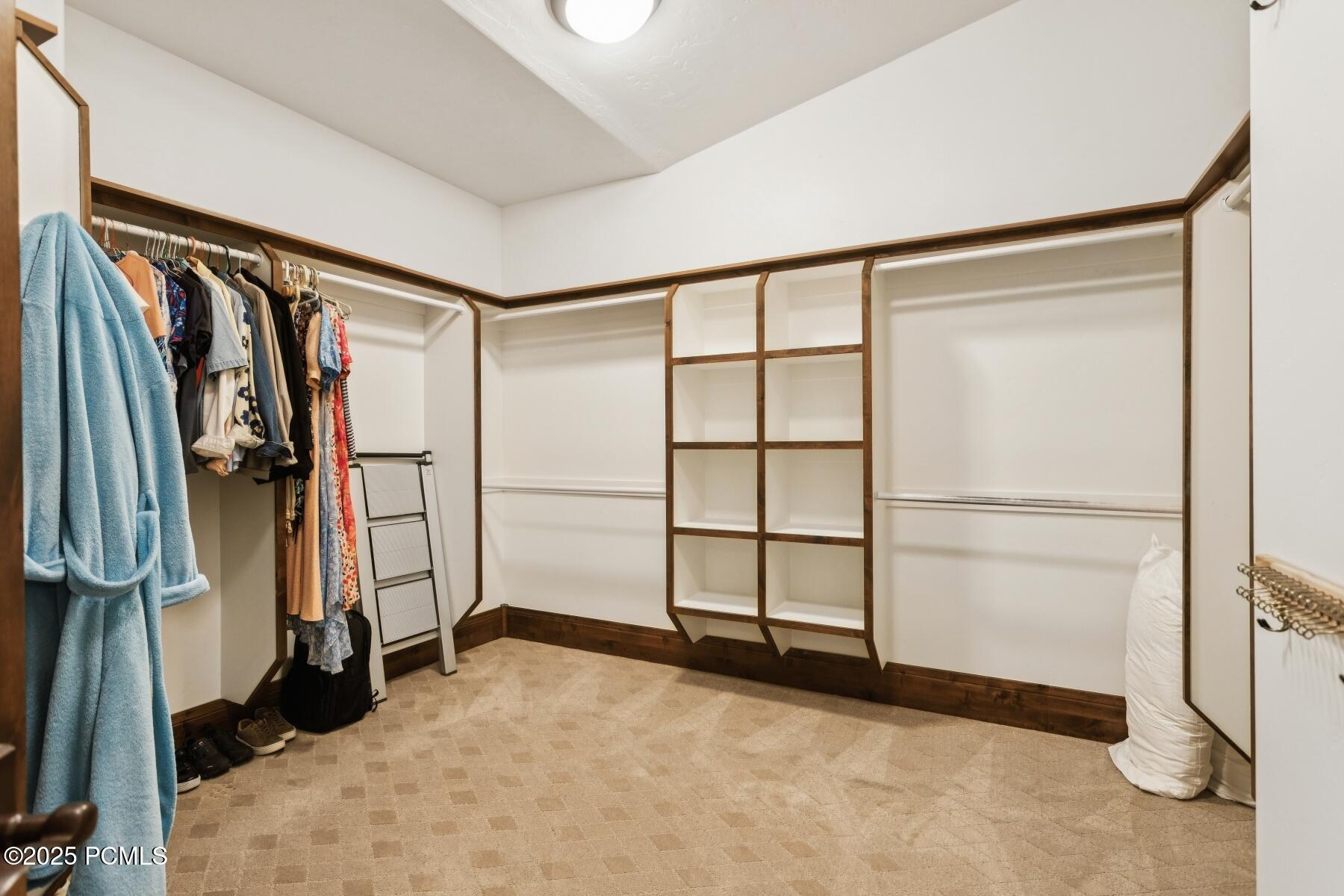 Park City, Utah 84098, United States, 5 Bedrooms Bedrooms, ,7 BathroomsBathrooms,Residential,Active,163084