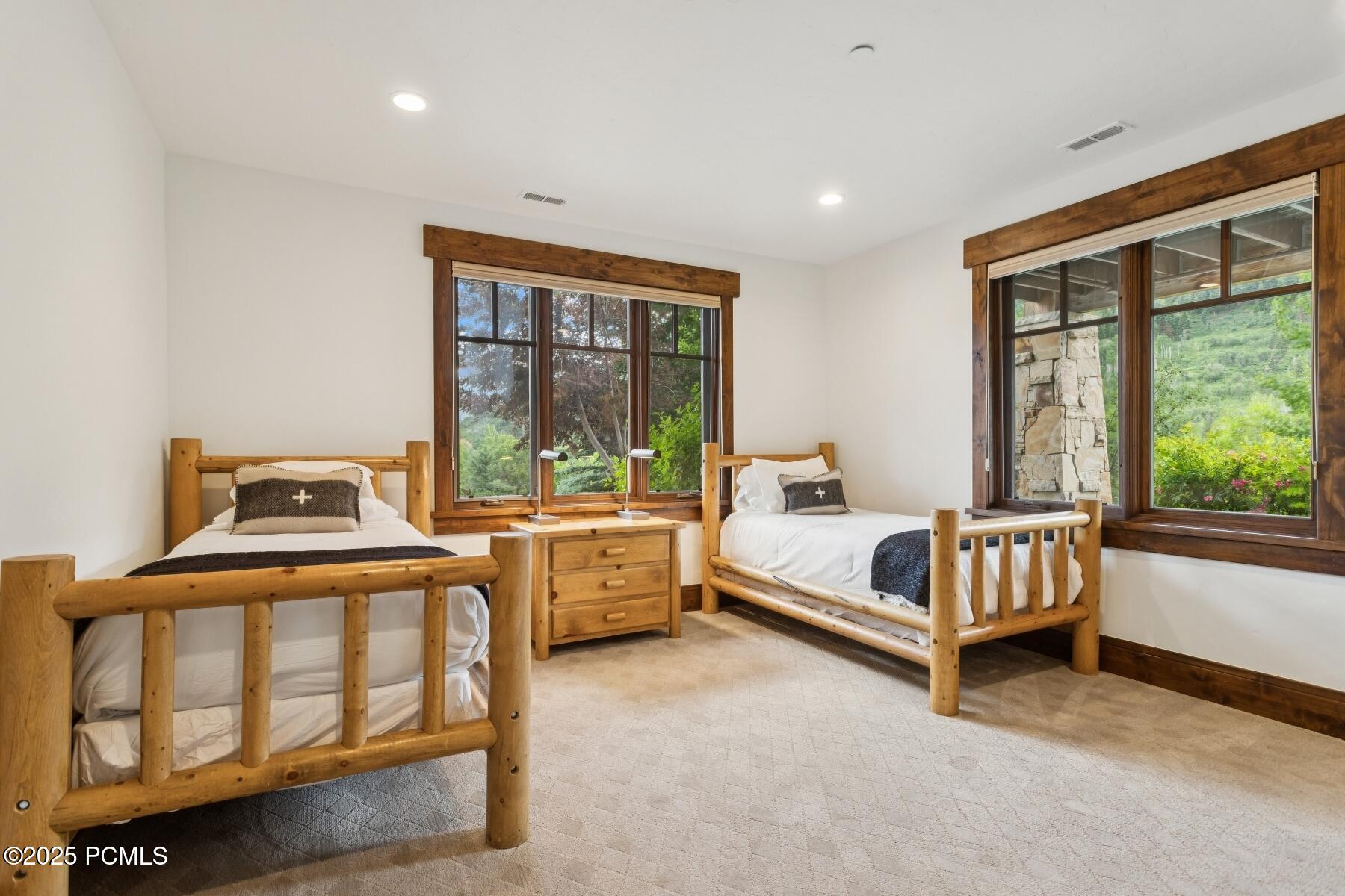 Park City, Utah 84098, United States, 5 Bedrooms Bedrooms, ,7 BathroomsBathrooms,Residential,Active,163084