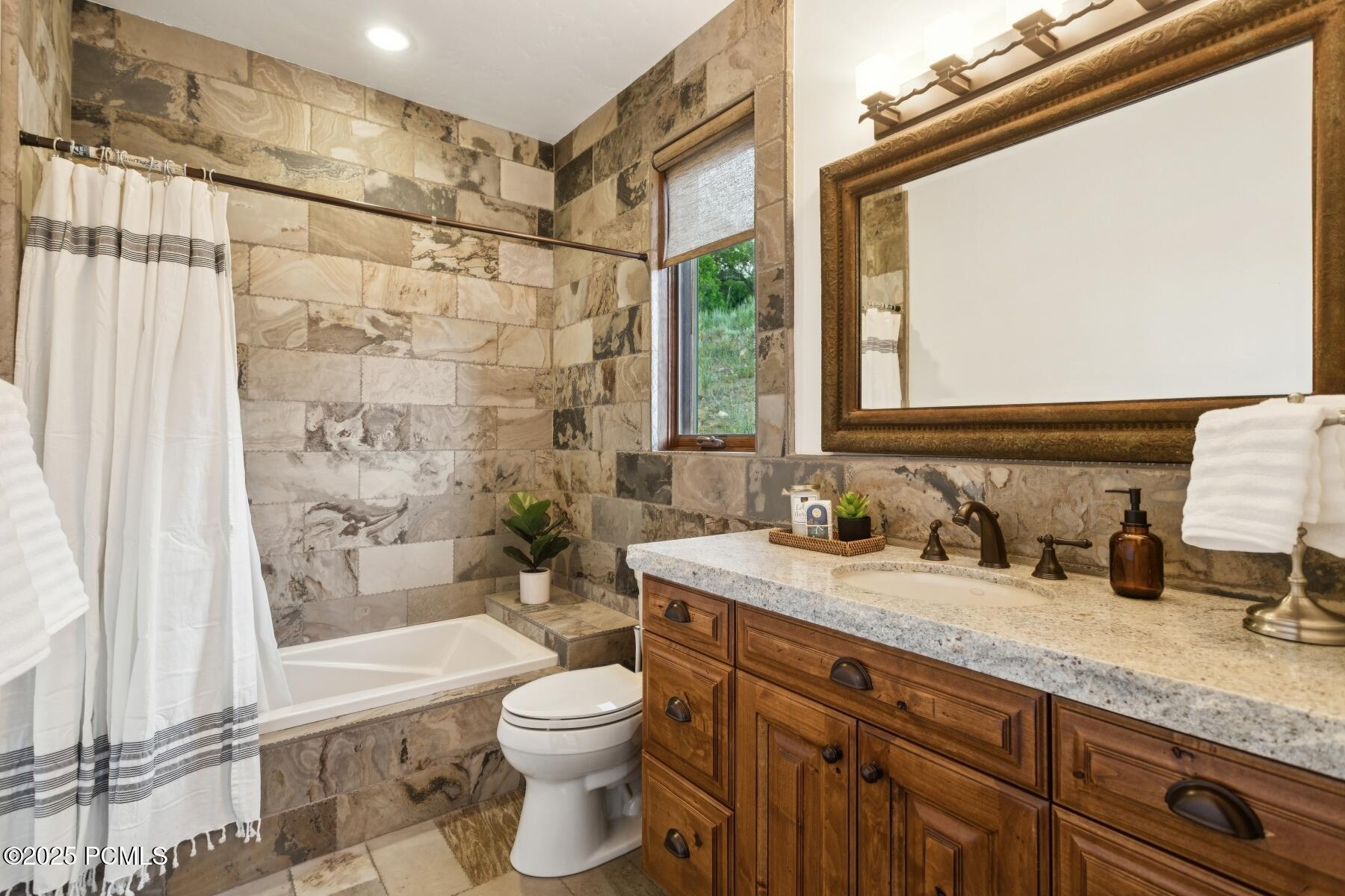 Park City, Utah 84098, United States, 5 Bedrooms Bedrooms, ,7 BathroomsBathrooms,Residential,Active,163084