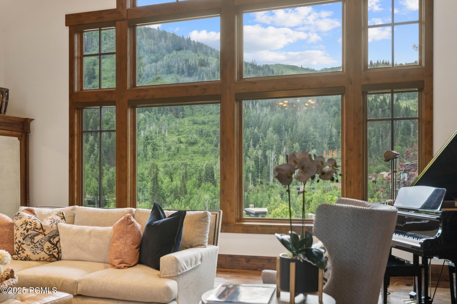 Park City, Utah 84098, United States, 5 Bedrooms Bedrooms, ,7 BathroomsBathrooms,Residential,Active,163084