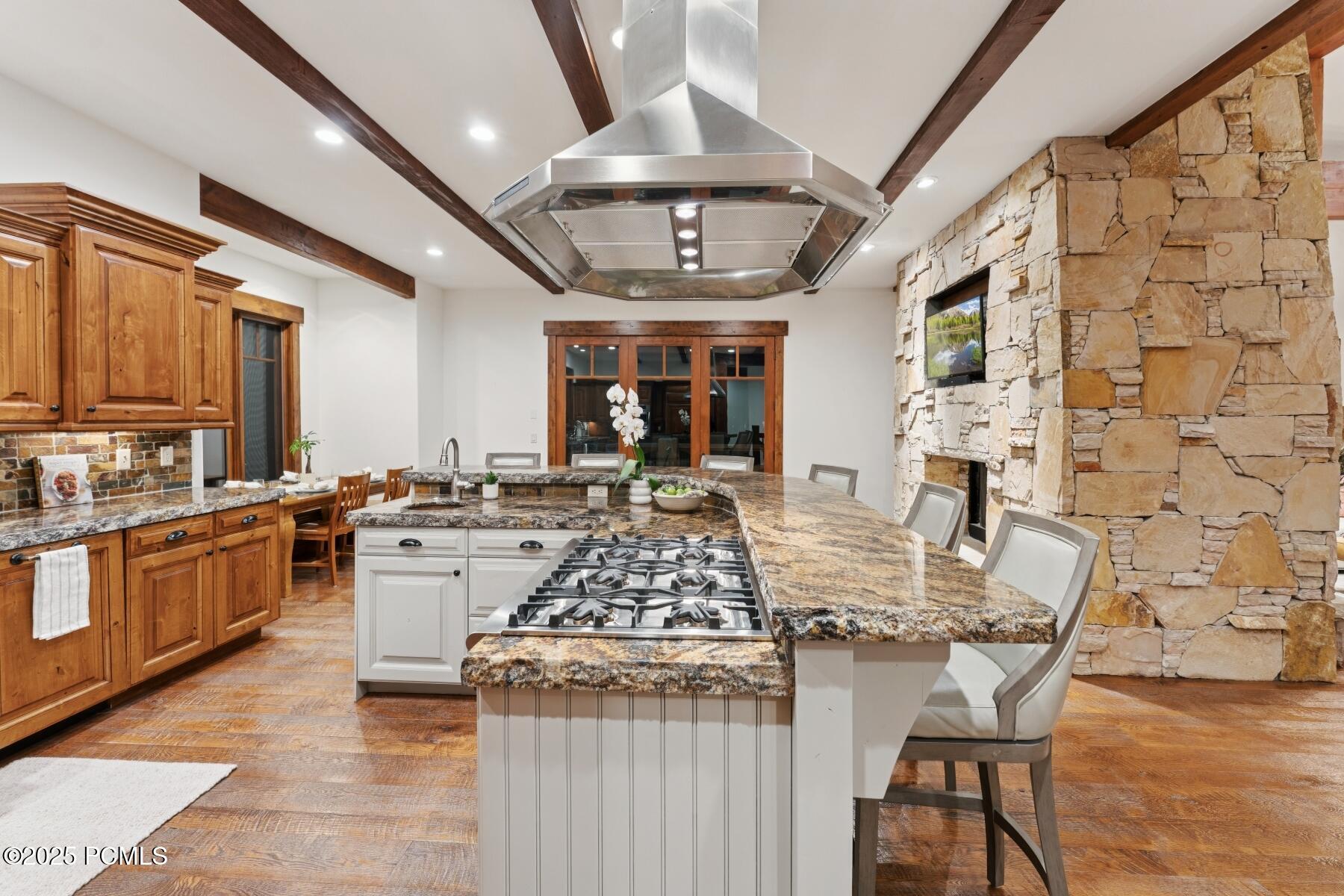 Park City, Utah 84098, United States, 5 Bedrooms Bedrooms, ,7 BathroomsBathrooms,Residential,Active,163084