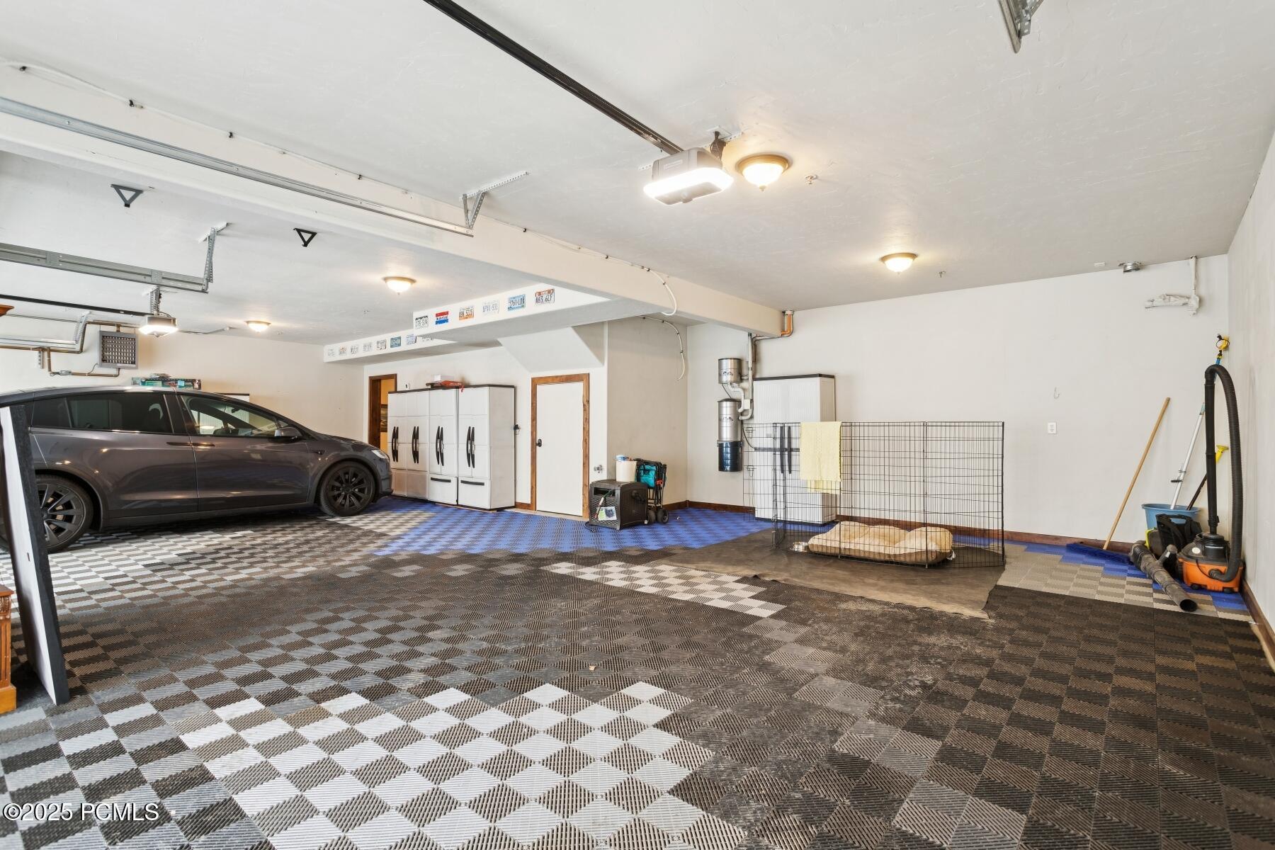 Park City, Utah 84098, United States, 5 Bedrooms Bedrooms, ,7 BathroomsBathrooms,Residential,Active,163084