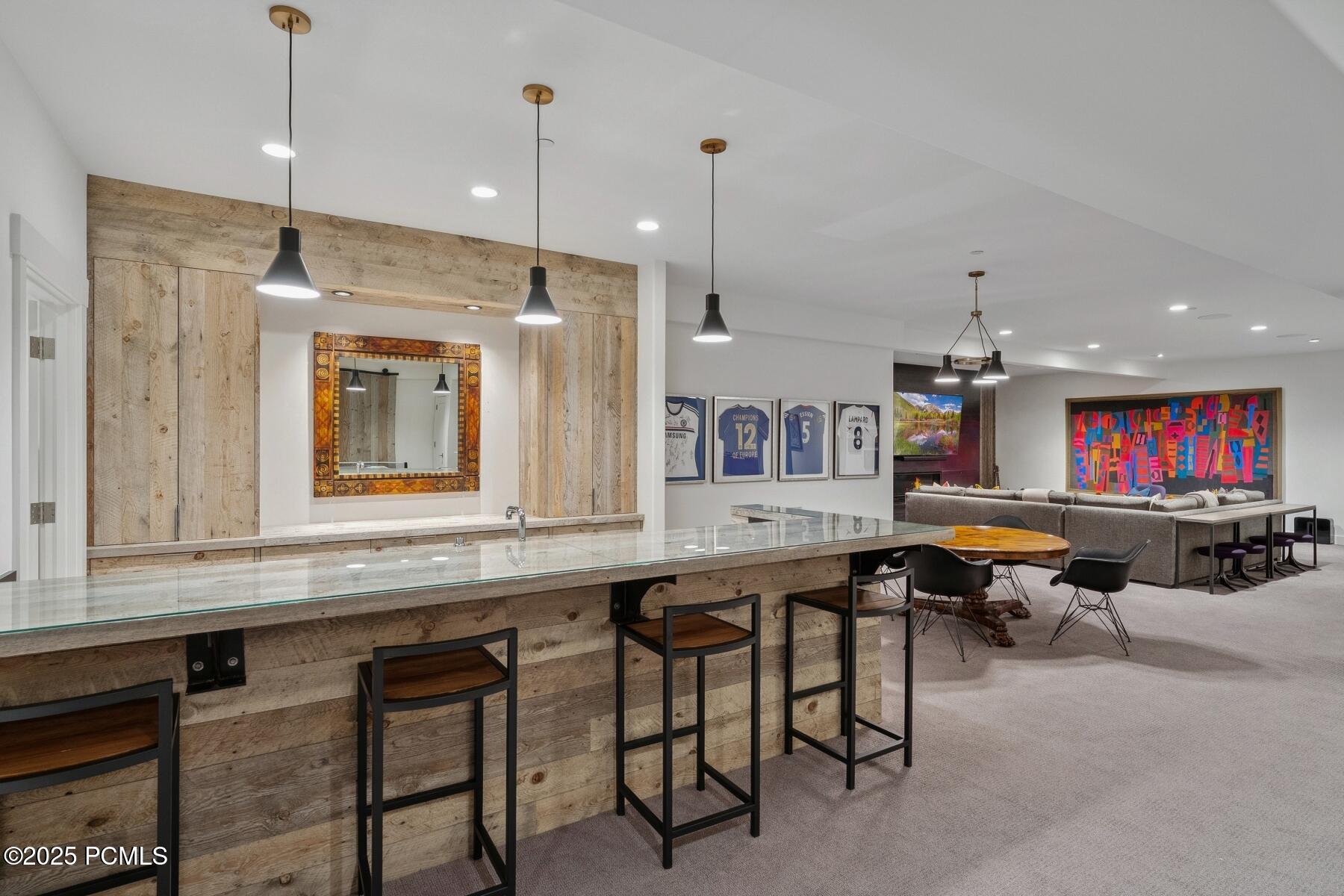 Park City, Utah 84060, United States, 6 Bedrooms Bedrooms, ,8 BathroomsBathrooms,Residential,Active,164259