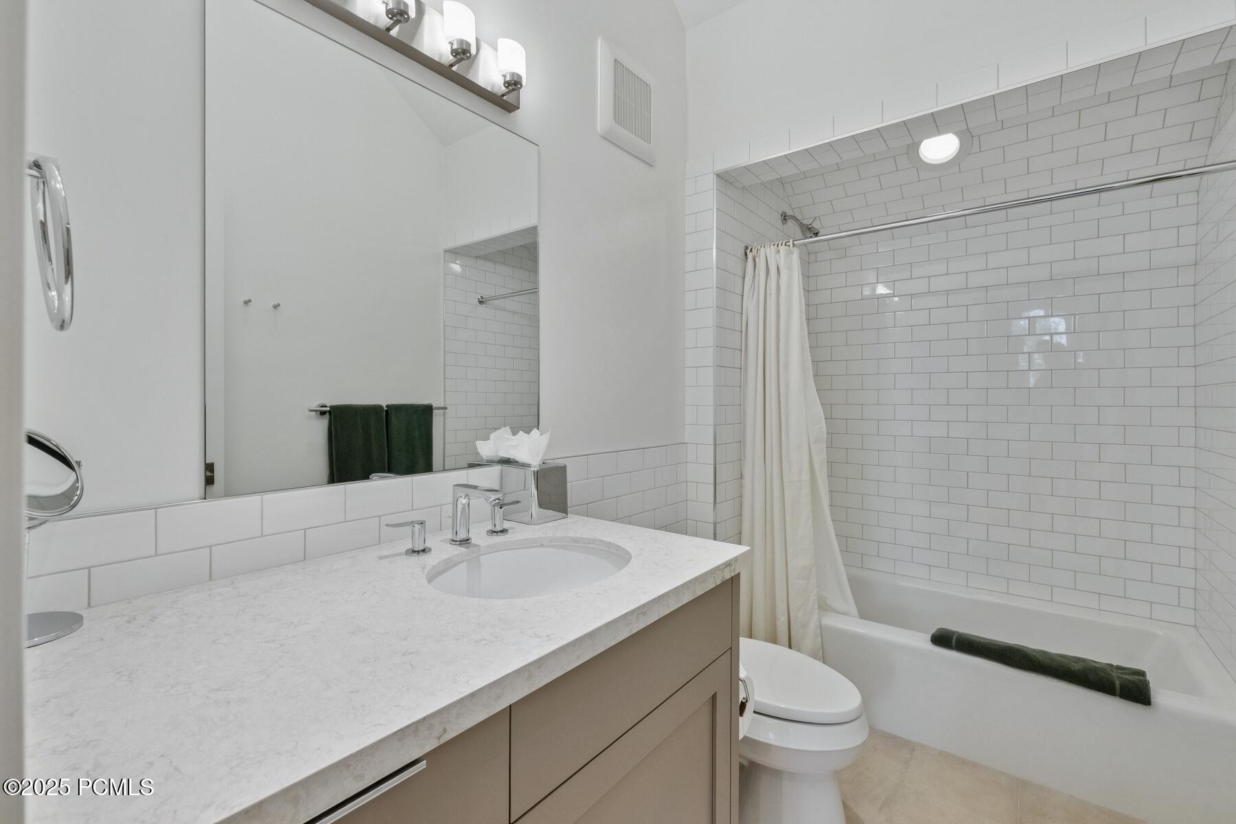 Park City, Utah 84060, United States, 6 Bedrooms Bedrooms, ,8 BathroomsBathrooms,Residential,Active,164259