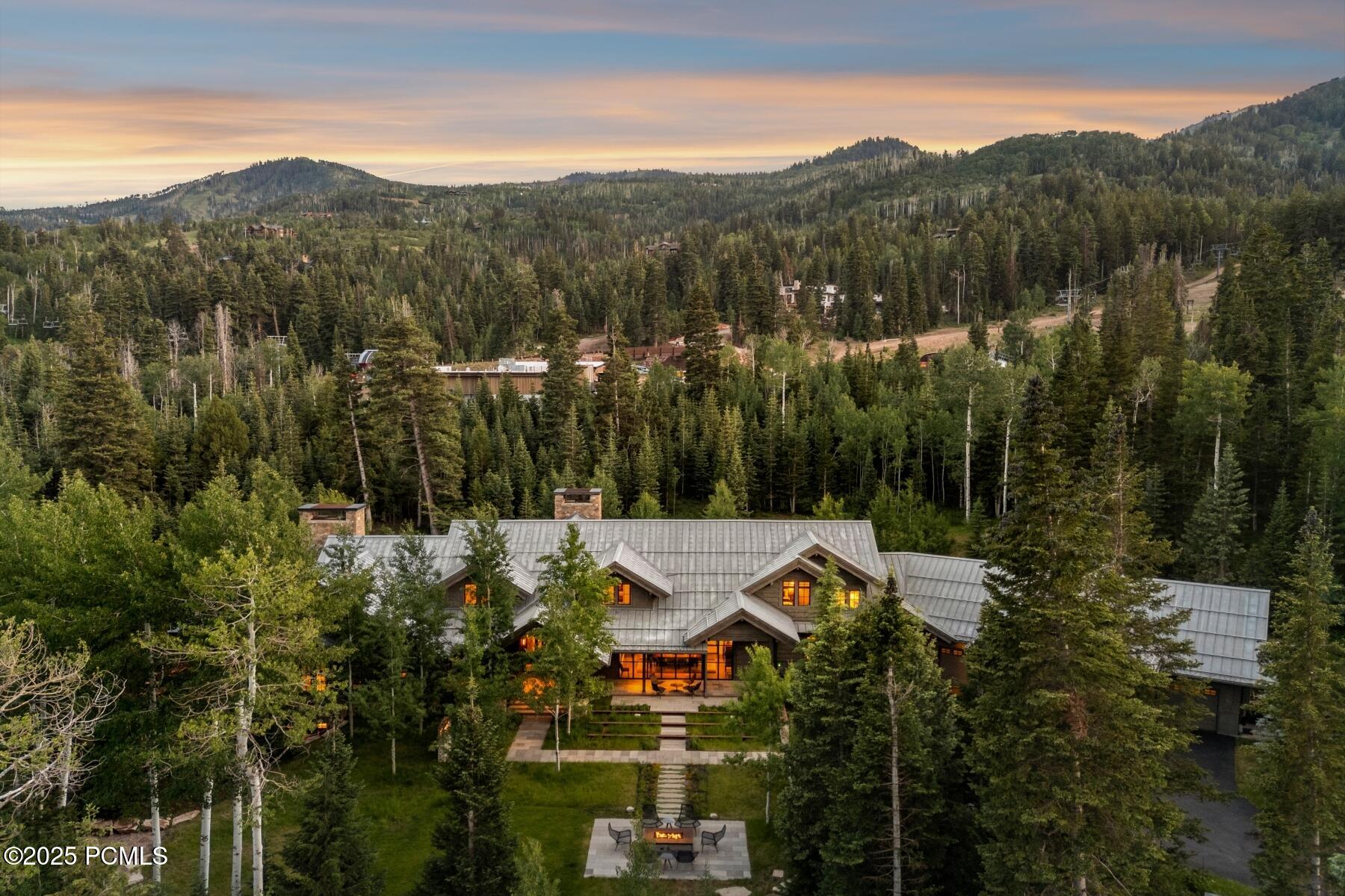 Park City, Utah 84060, United States, 6 Bedrooms Bedrooms, ,8 BathroomsBathrooms,Residential,Active,164259
