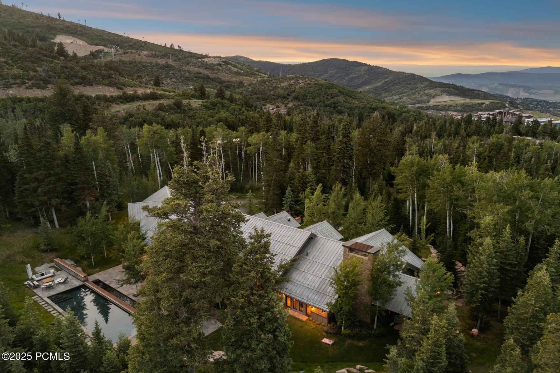 Park City, Utah 84060, United States, 6 Bedrooms Bedrooms, ,8 BathroomsBathrooms,Residential,Active,164259