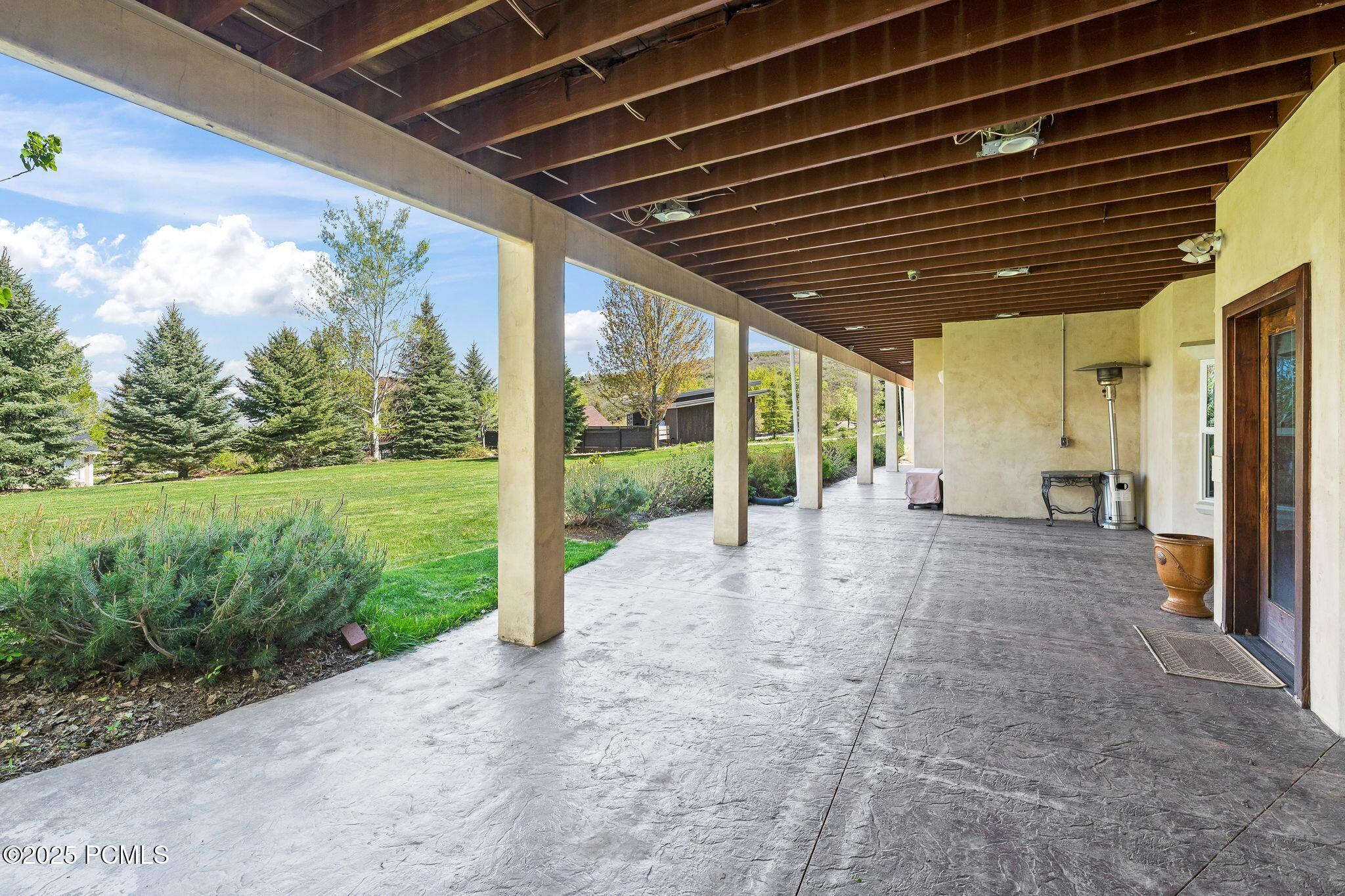 Midway, Utah 84049, United States, 7 Bedrooms Bedrooms, ,8 BathroomsBathrooms,Residential,Active,14339