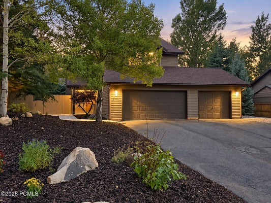3965 VILLAGE RIM RD, PARK CITY, UT 84098 - Image b2c61f2cf3a0bb032a4ca5383bf5a98a/3052266675