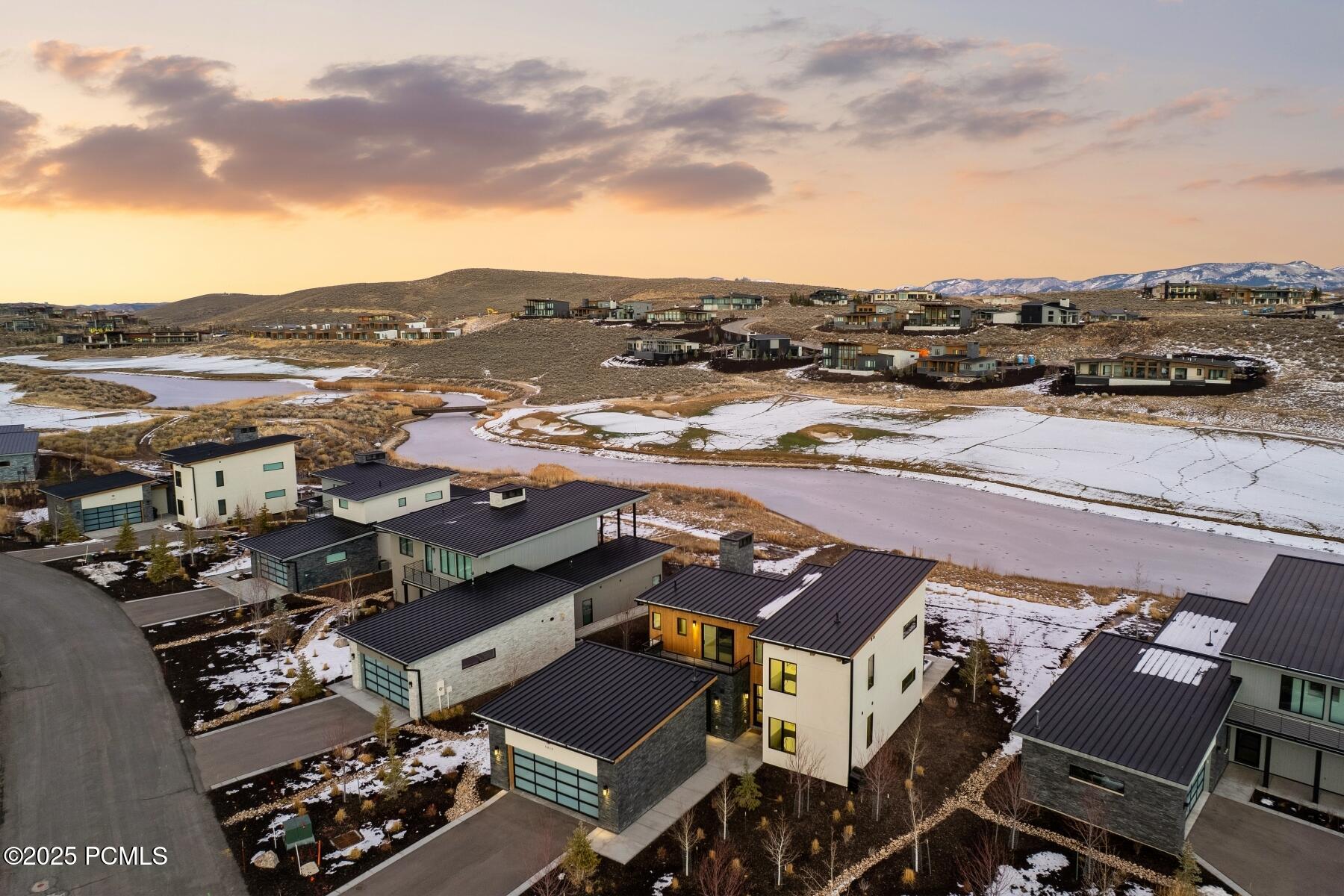 Park City, Utah 84098, United States, 3 Bedrooms Bedrooms, ,4 BathroomsBathrooms,Residential,Active,254374