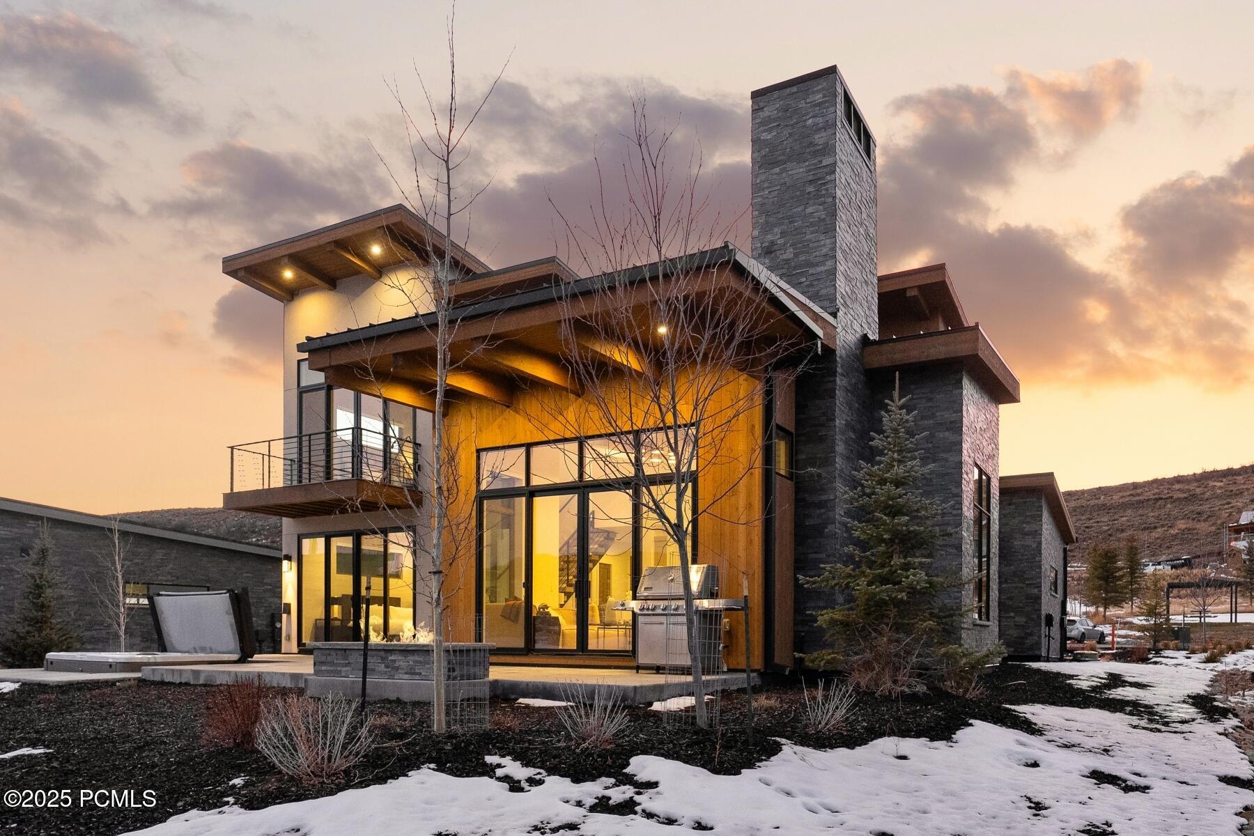 Park City, Utah 84098, United States, 3 Bedrooms Bedrooms, ,4 BathroomsBathrooms,Residential,Active,254374