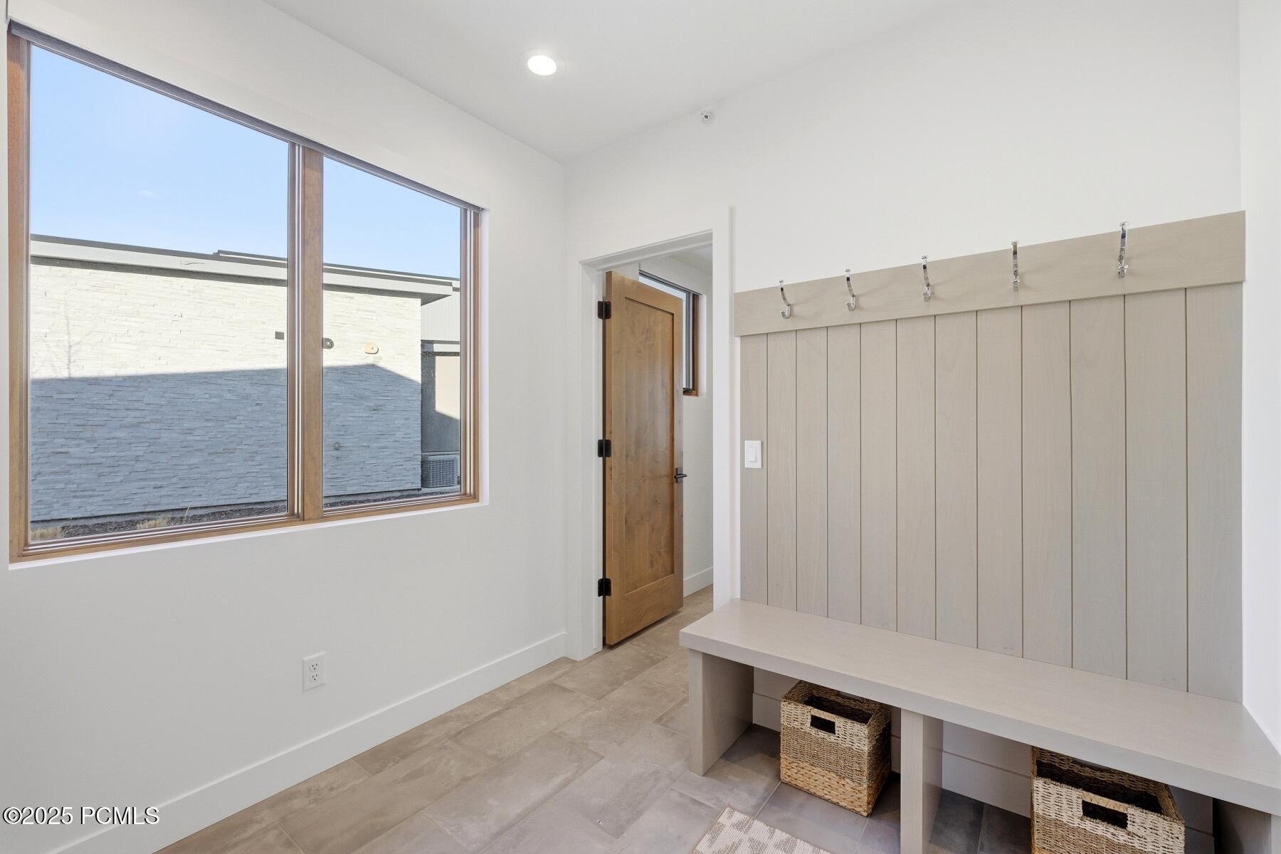 Park City, Utah 84098, United States, 3 Bedrooms Bedrooms, ,4 BathroomsBathrooms,Residential,Active,254374