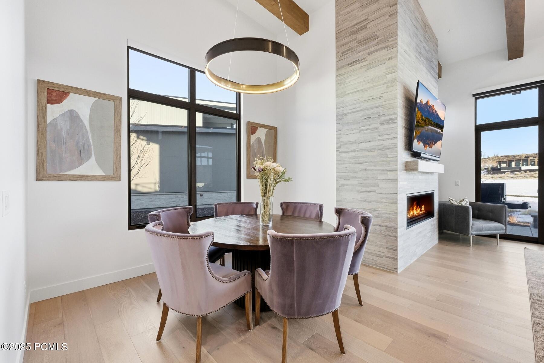 Park City, Utah 84098, United States, 3 Bedrooms Bedrooms, ,4 BathroomsBathrooms,Residential,Active,254374