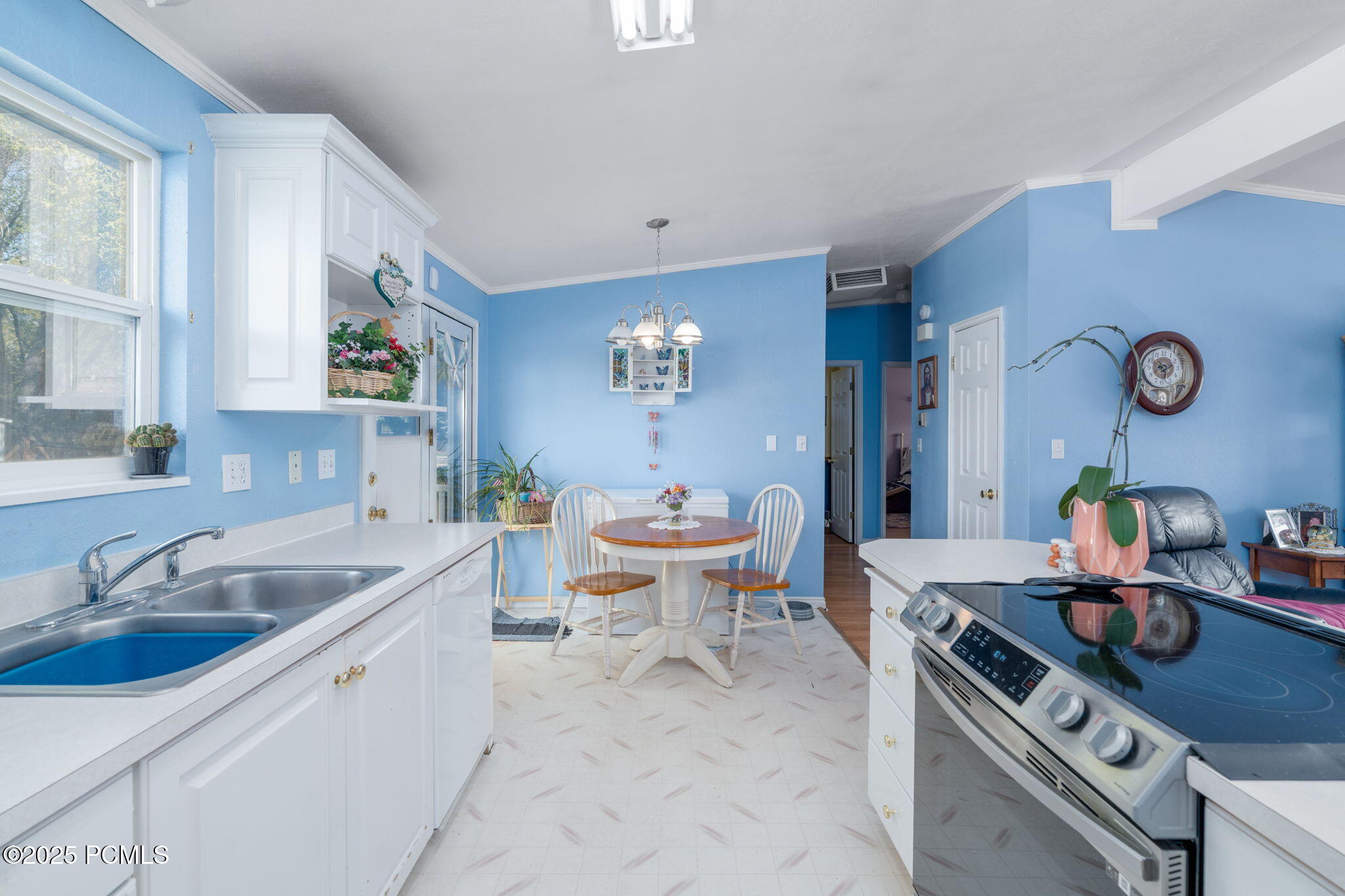 643 W 980, Orem, Utah image 6
