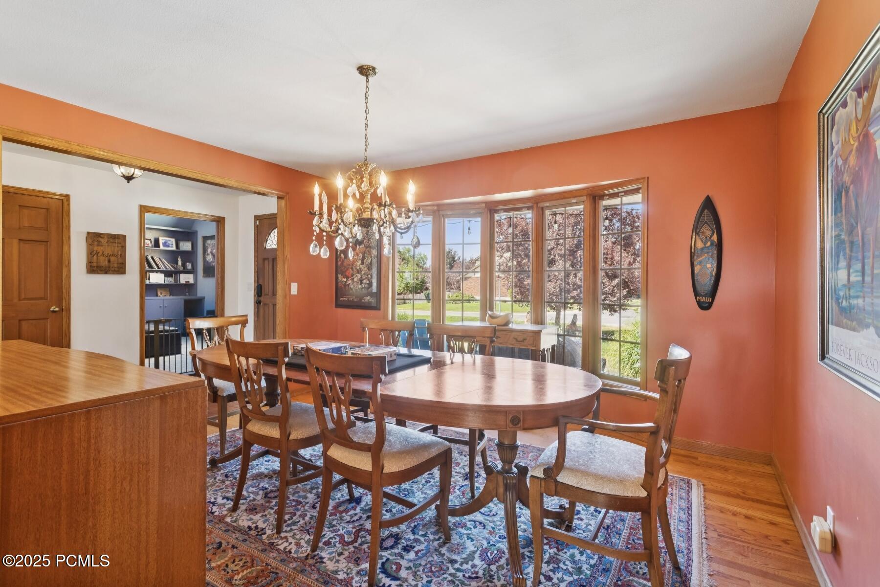 Cottonwood Heights, Utah 84093, United States, 5 Bedrooms Bedrooms, ,4 BathroomsBathrooms,Residential,Active,181107