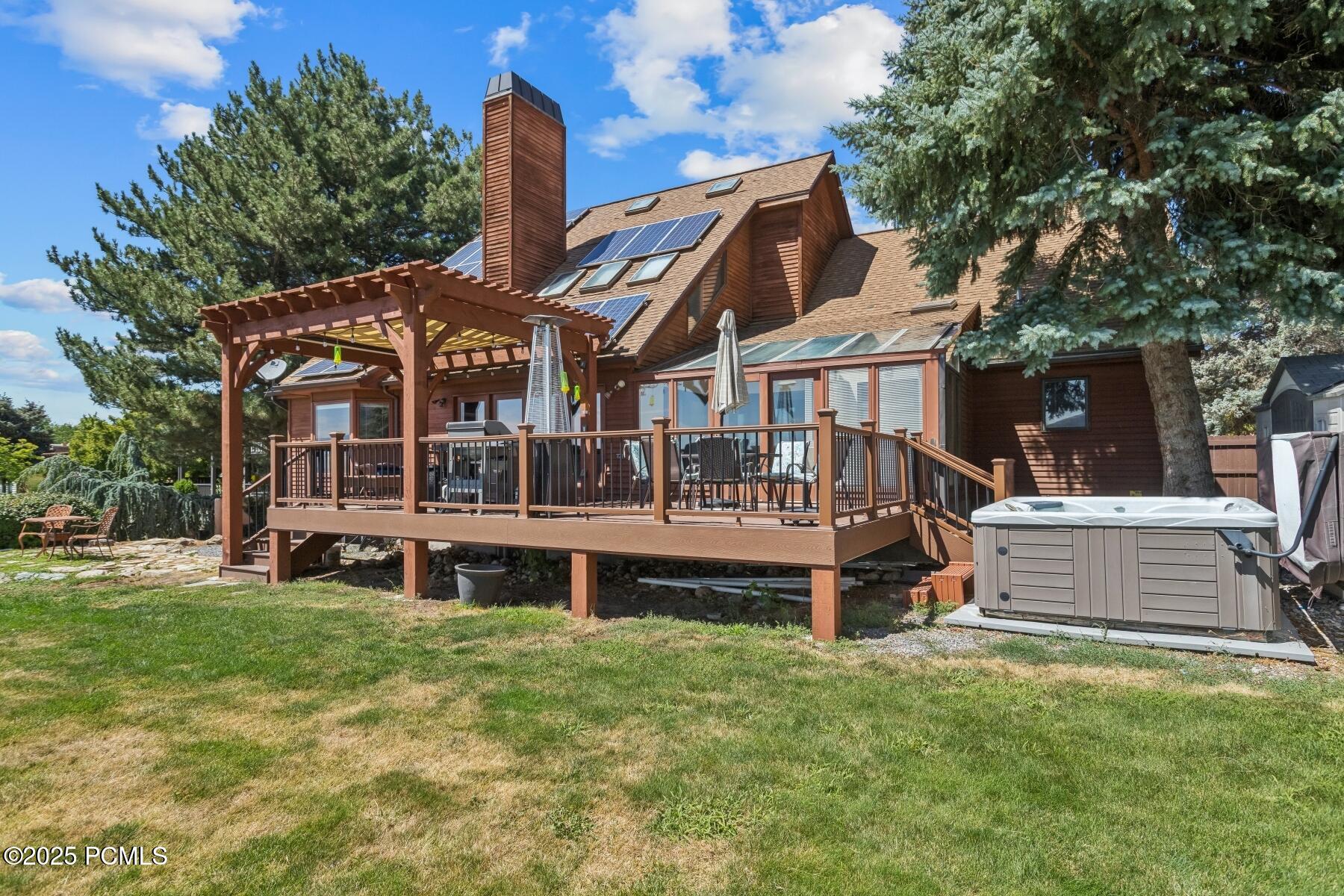 Cottonwood Heights, Utah 84093, United States, 5 Bedrooms Bedrooms, ,4 BathroomsBathrooms,Residential,Active,181107